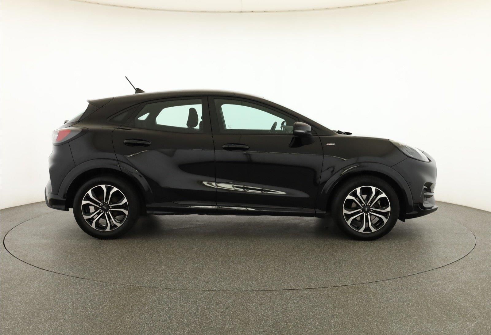 Ford Puma, 1.0 EcoBoost mHEV, ST-Line - fotka 6
