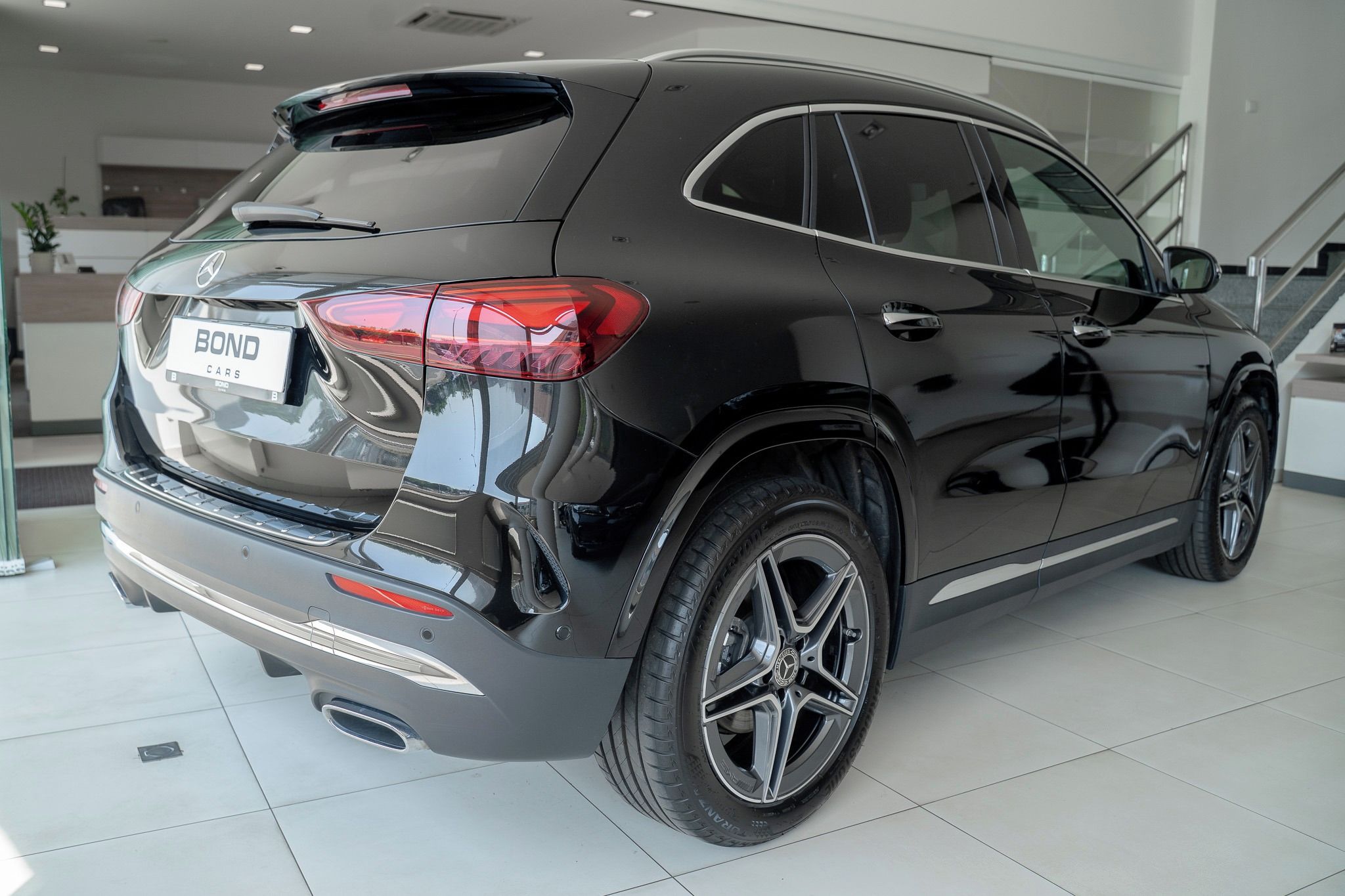 Mercedes-Benz GLA, 200 d 4M/AMGPREMIUM/360/ESP - fotka 3