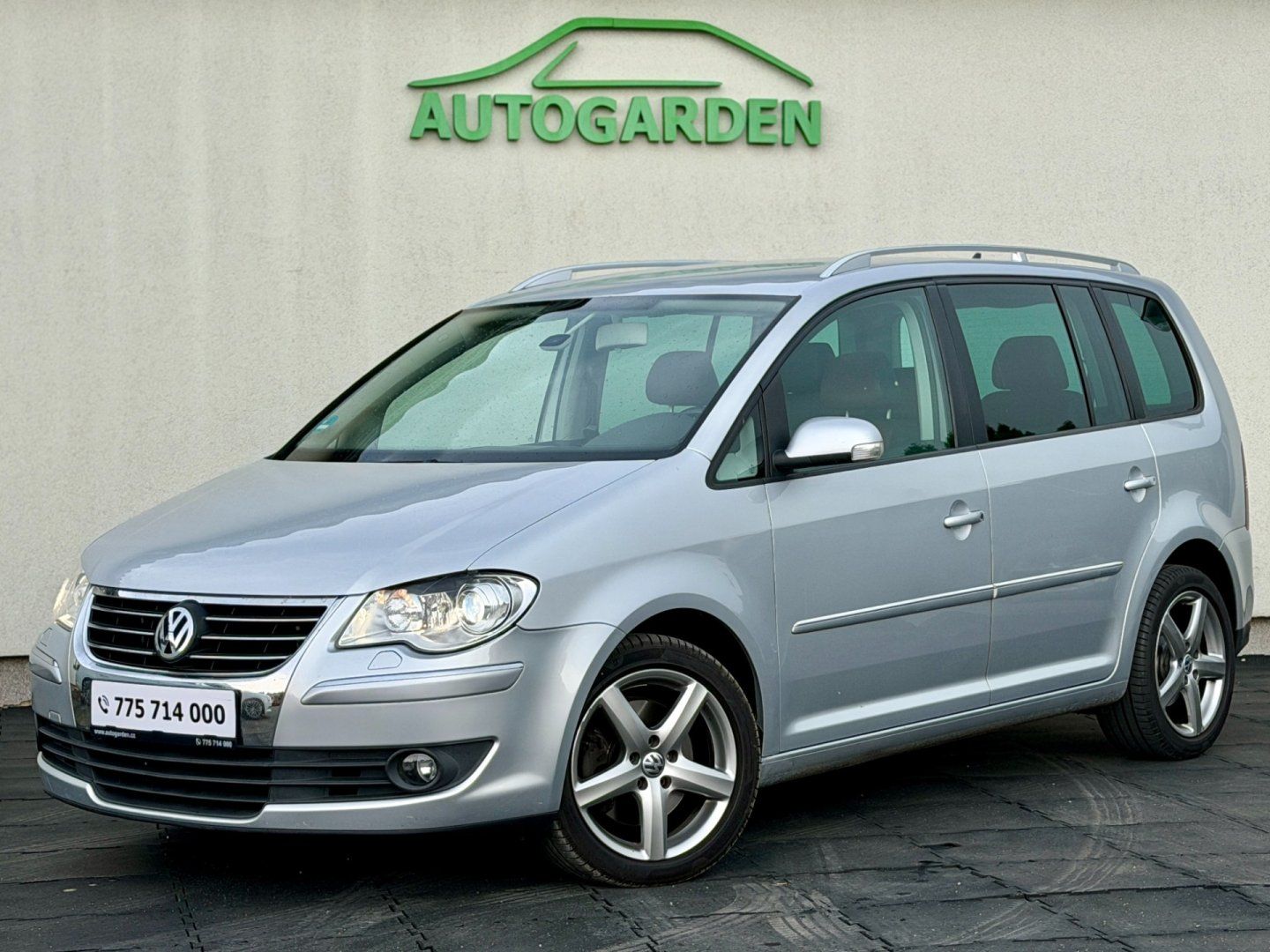 Volkswagen Touran, 2.0TDi 125kW kůže, NAVi, tažné
