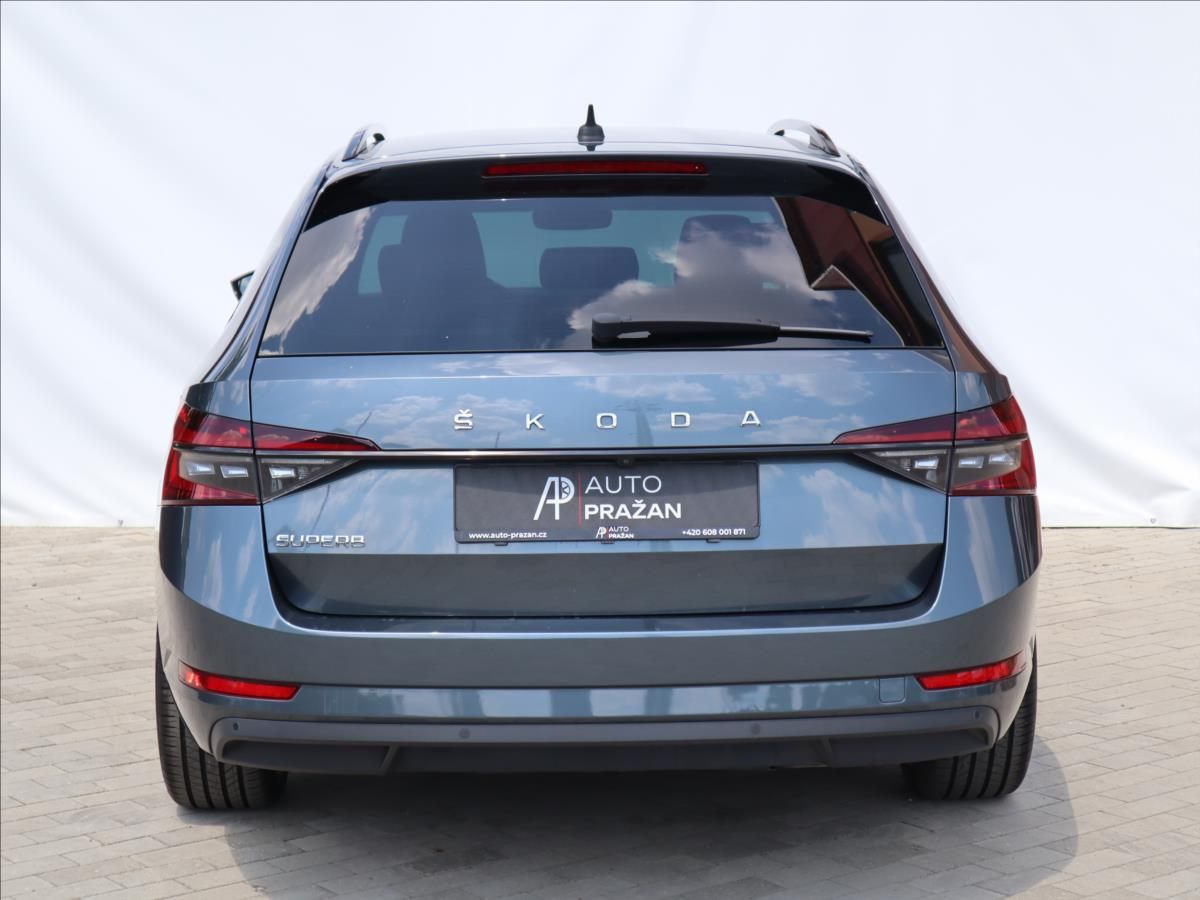 Škoda Superb, 2,0 TDI DSG ACC DCC Kamera LED - fotka 5