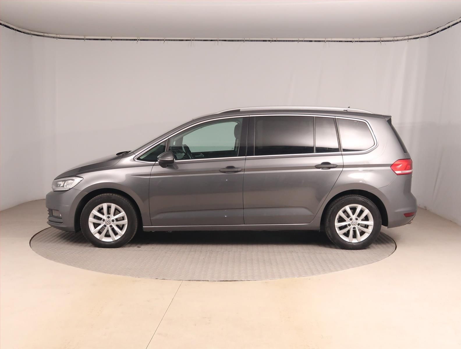 Volkswagen Touran, 1.8 TSI, Highline, Automat - fotka 3