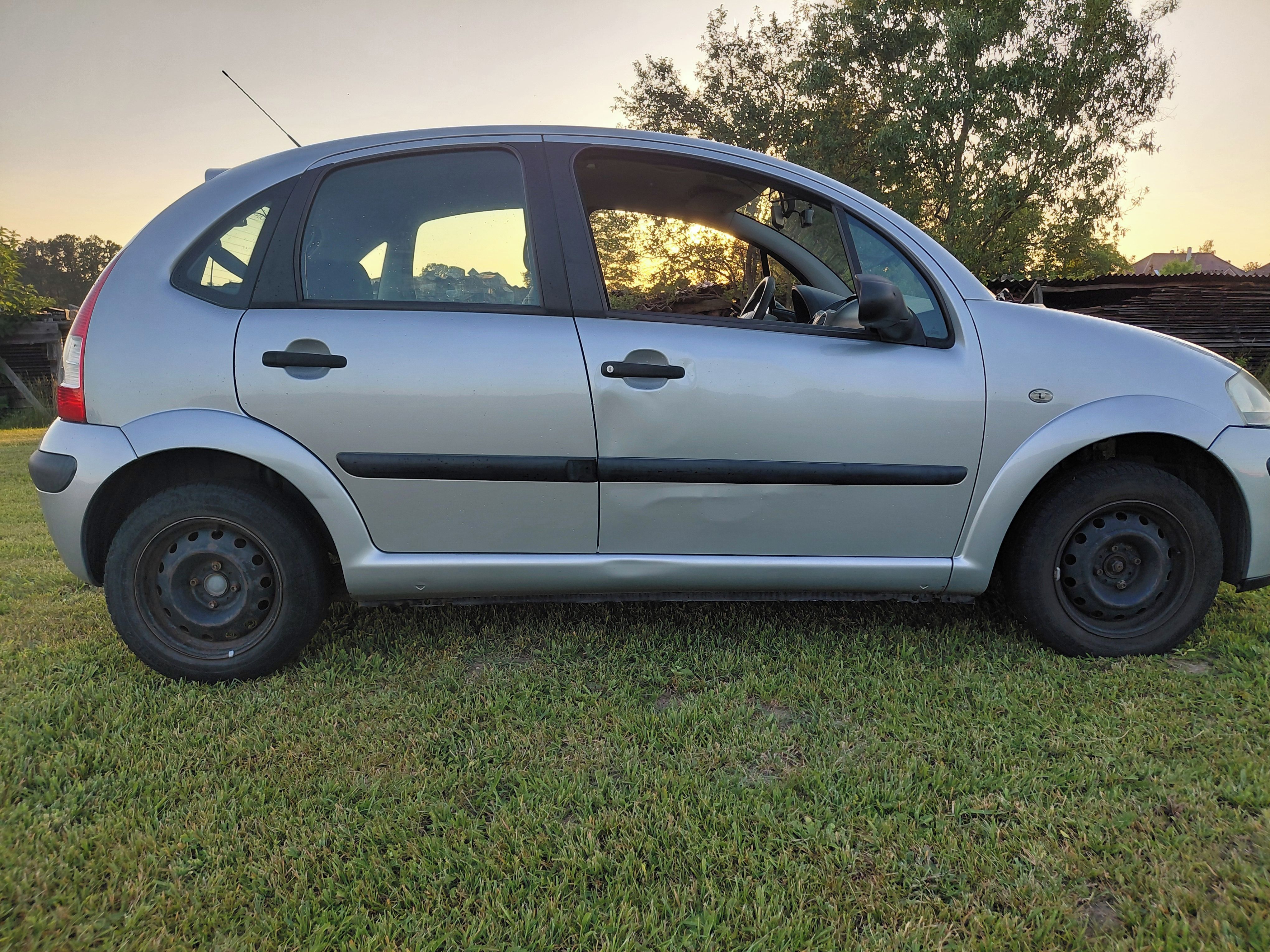 Citroën C3 - fotka 3