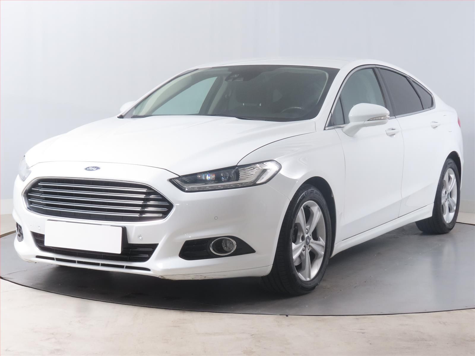 Ford Mondeo, 2.0 TDCI, Xenony - fotka 2