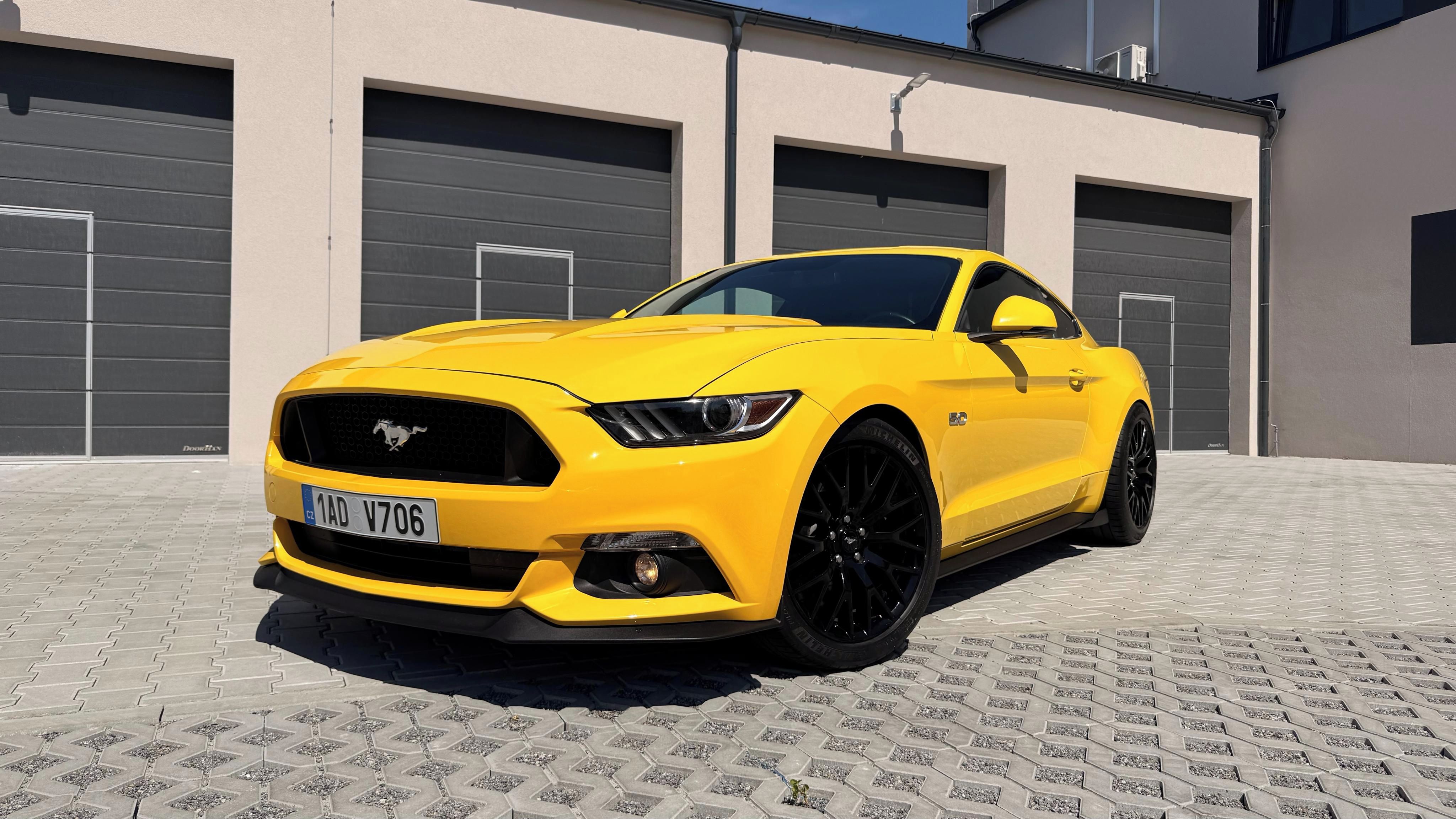 Ford Mustang, 5.0 GT odpočet DPH / TOP stav