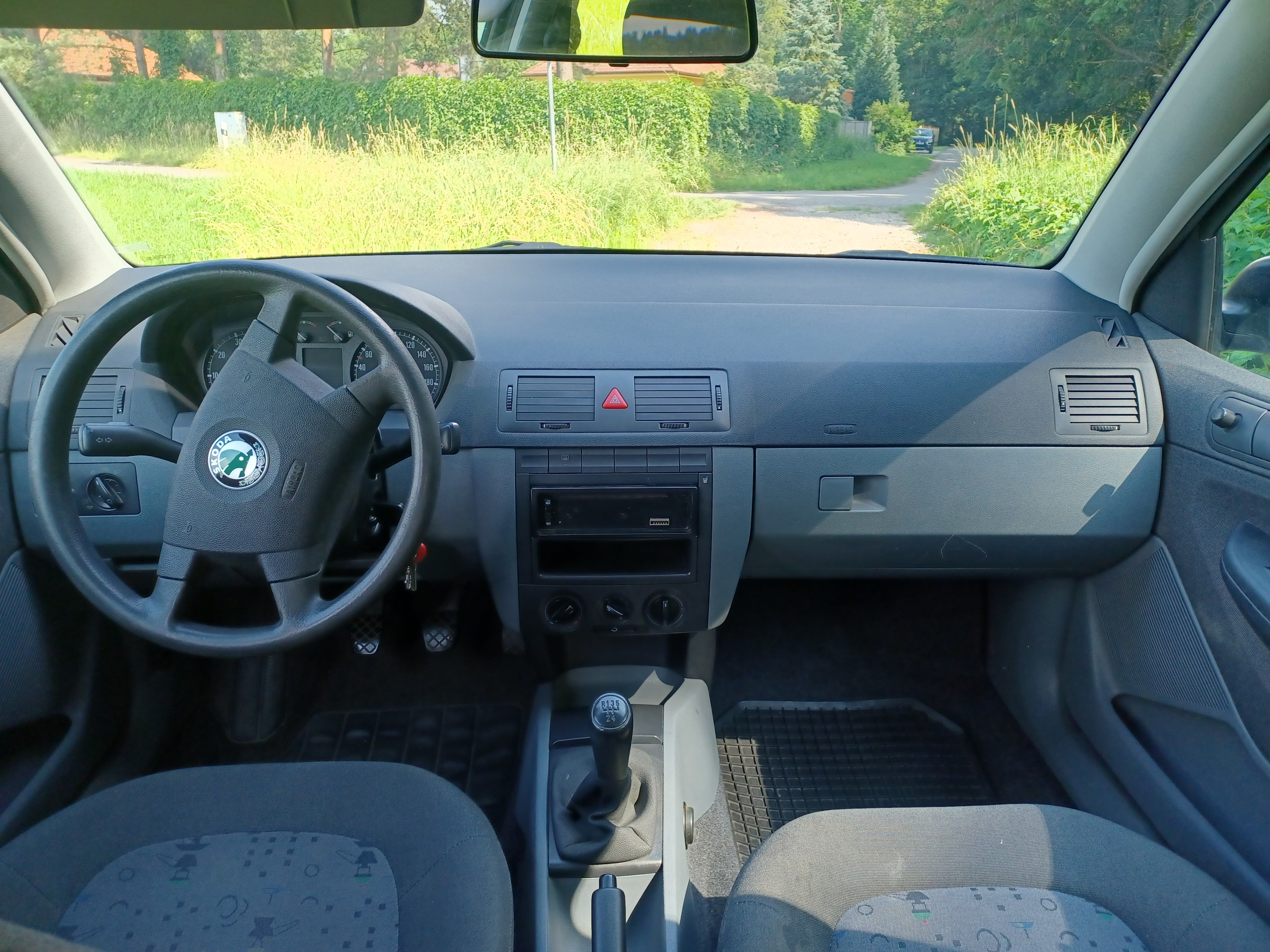 Škoda Fabia - fotka 4