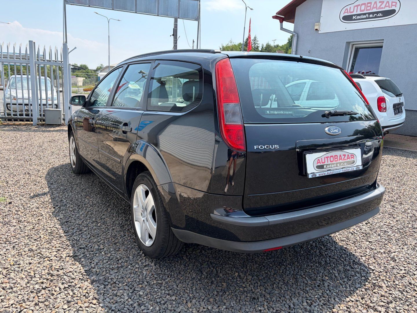 Ford Focus, 1,6 74kW, SERVISKA - fotka 3