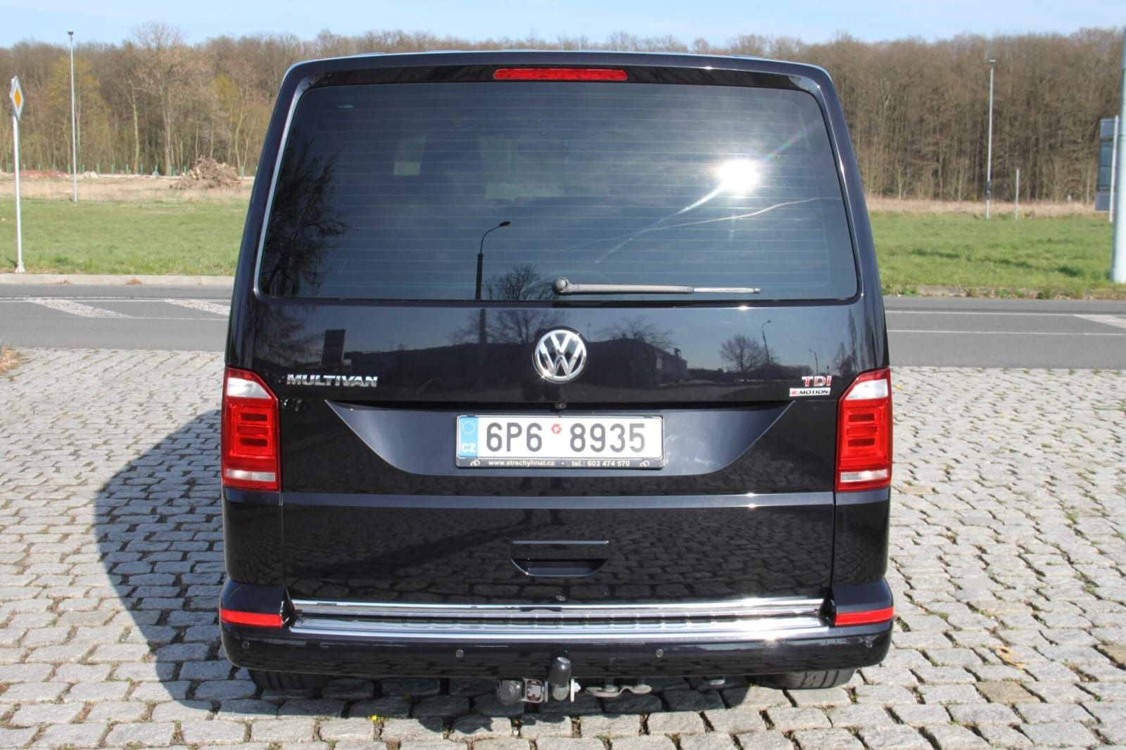 Volkswagen Multivan, HIGHLINE, LED, DSG, 4x4, DPH - fotka 4