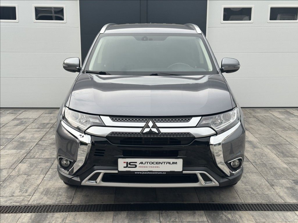 Mitsubishi Outlander, 2,0 150PS  Active A/T - fotka 3