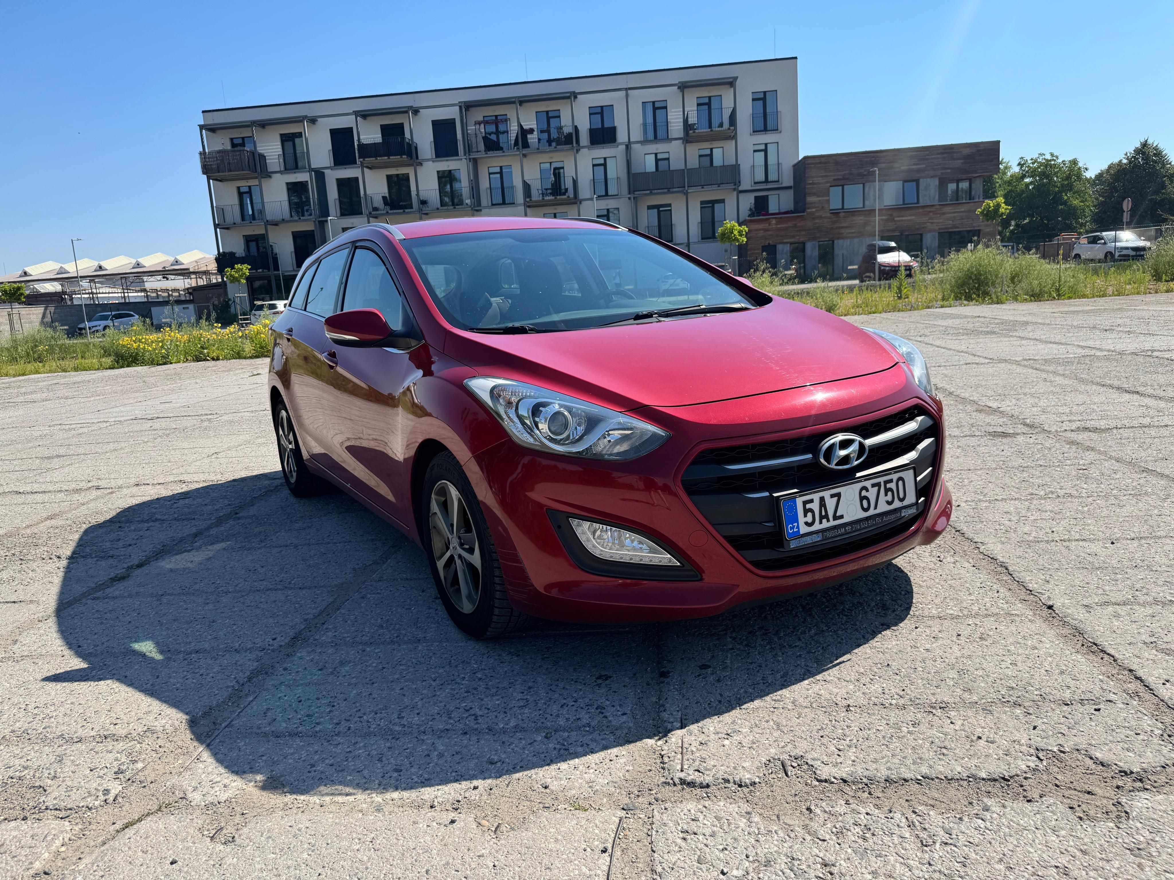 Hyundai i30, 1.6 ODPOČET DPH - fotka 4