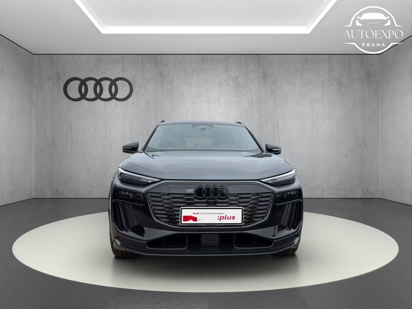 Audi Q6 e-tron, S line quattro - fotka 2