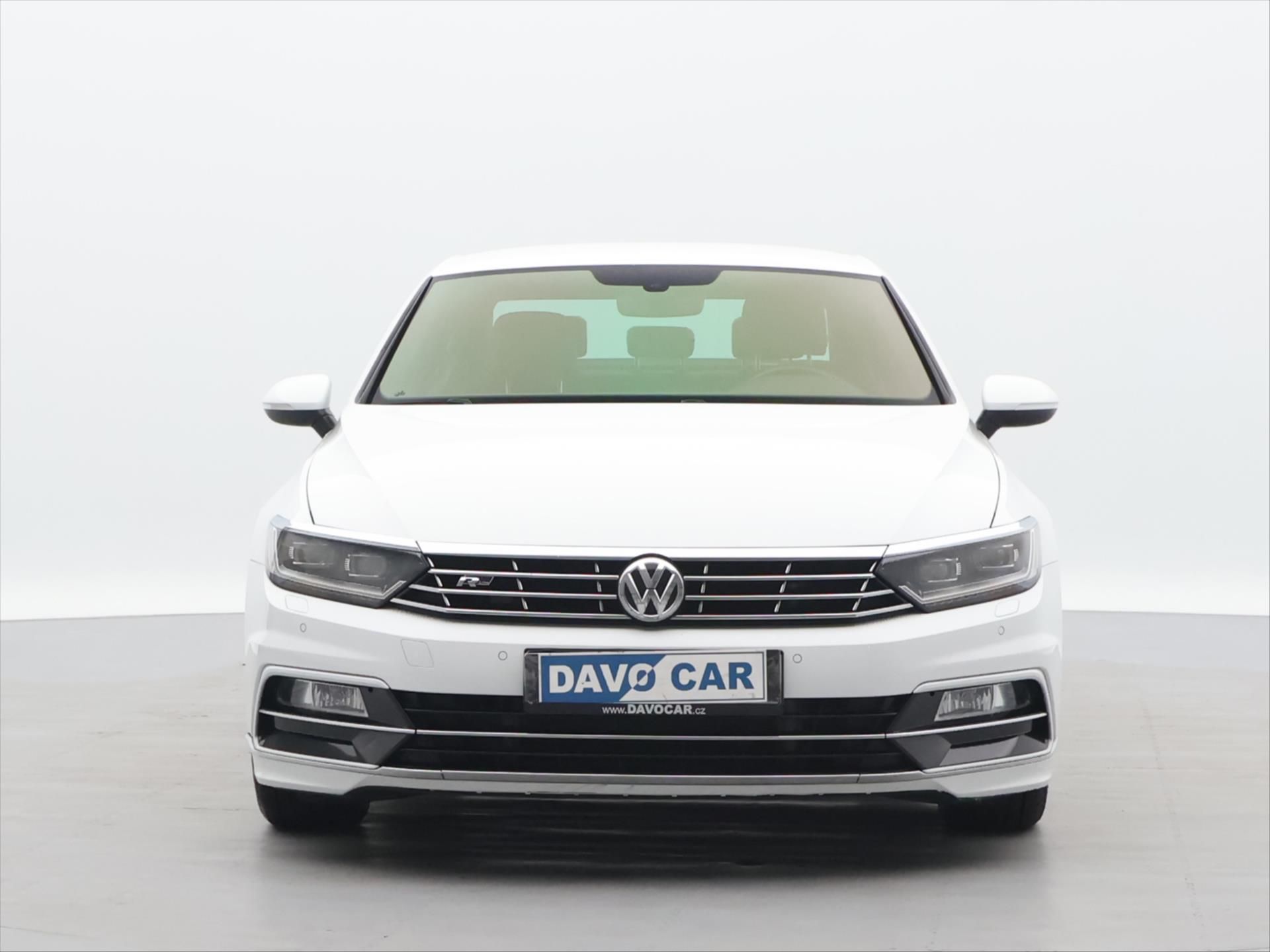 Volkswagen Passat, 2,0 TDI 140kW DSG R-line CZ - fotka 2
