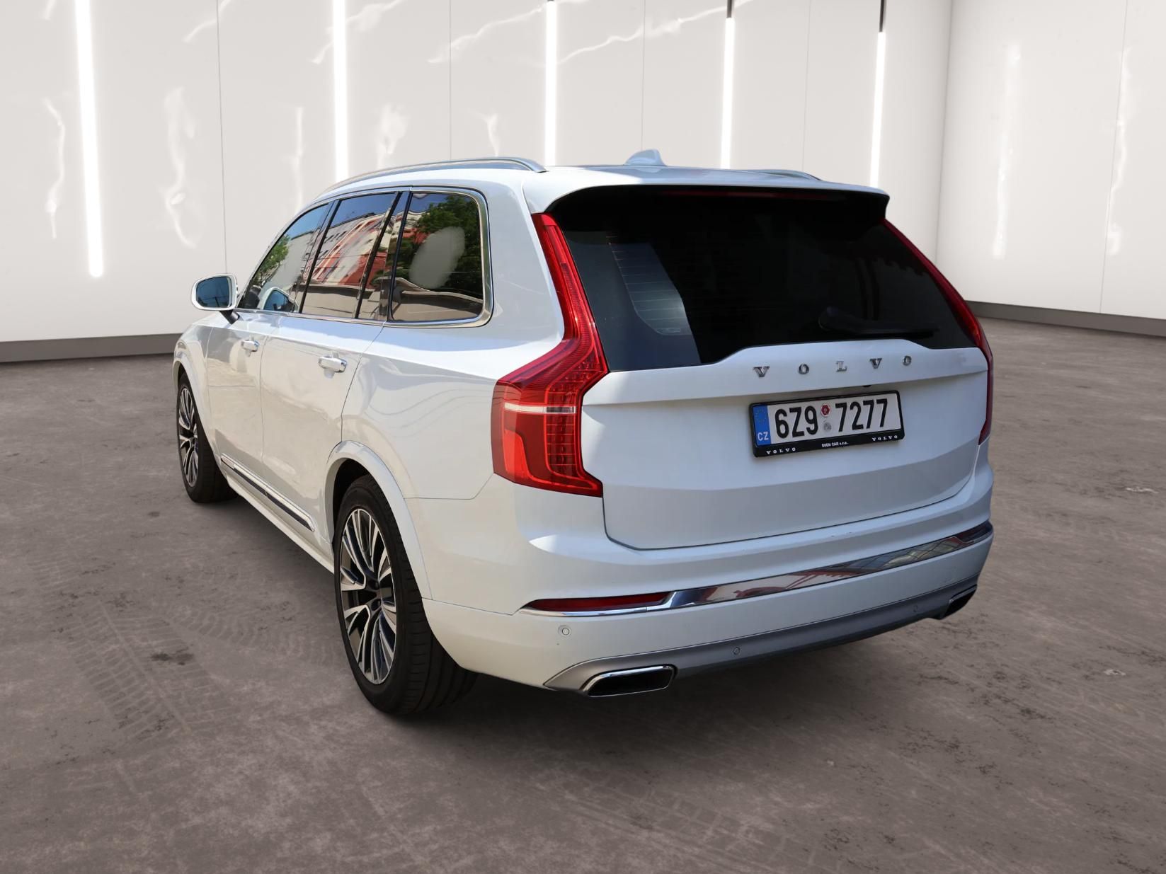 Volvo XC90, B5 AWD Inscription - fotka 2