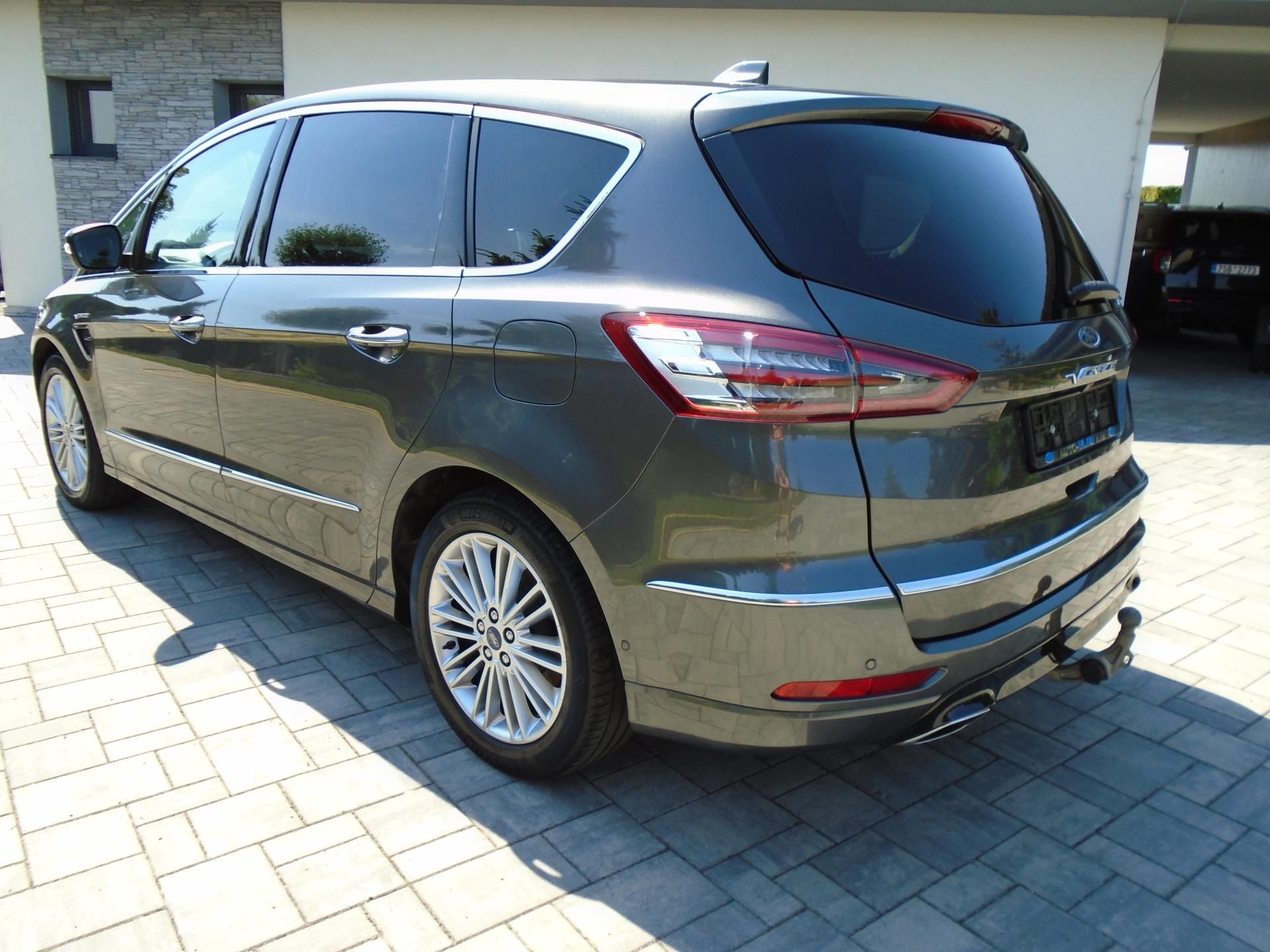 Ford S-MAX, 2.0 EcoBlue 140kW 8AT Vignale - fotka 3