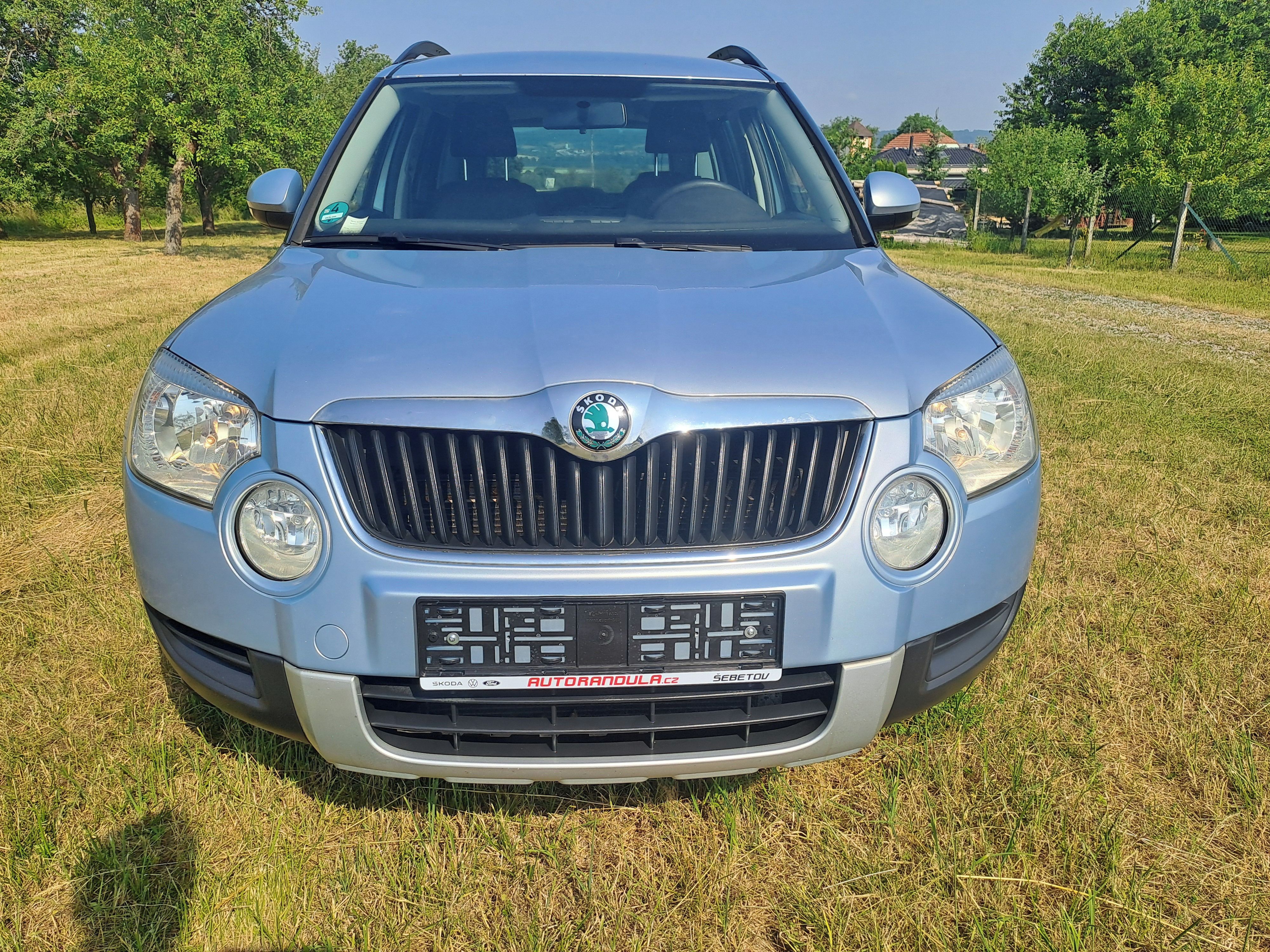 Škoda Yeti, 1,2TSI ACTIV 1.MAJ,S.KNIHA,TOP - fotka 6