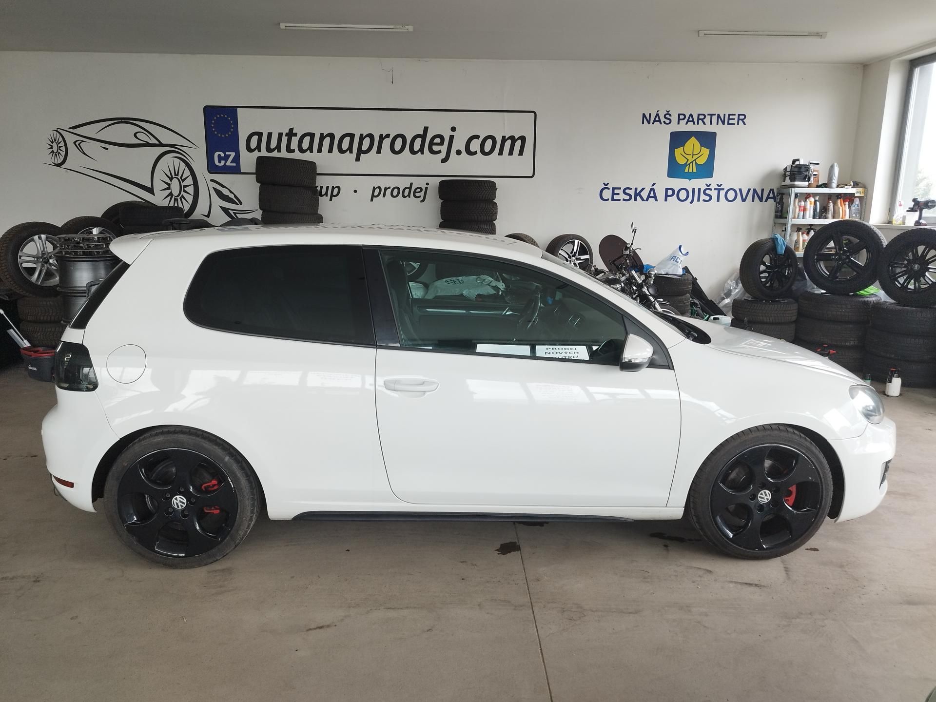 Volkswagen Golf, GTI,2,0TSI,155KW,AUT.KL.18ALU - fotka 5