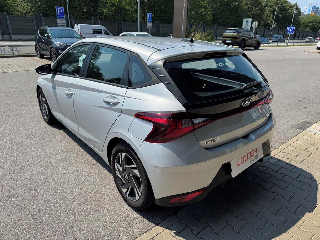 Hyundai i20, Comfort 1.2 MPI 61 kW - fotka 3