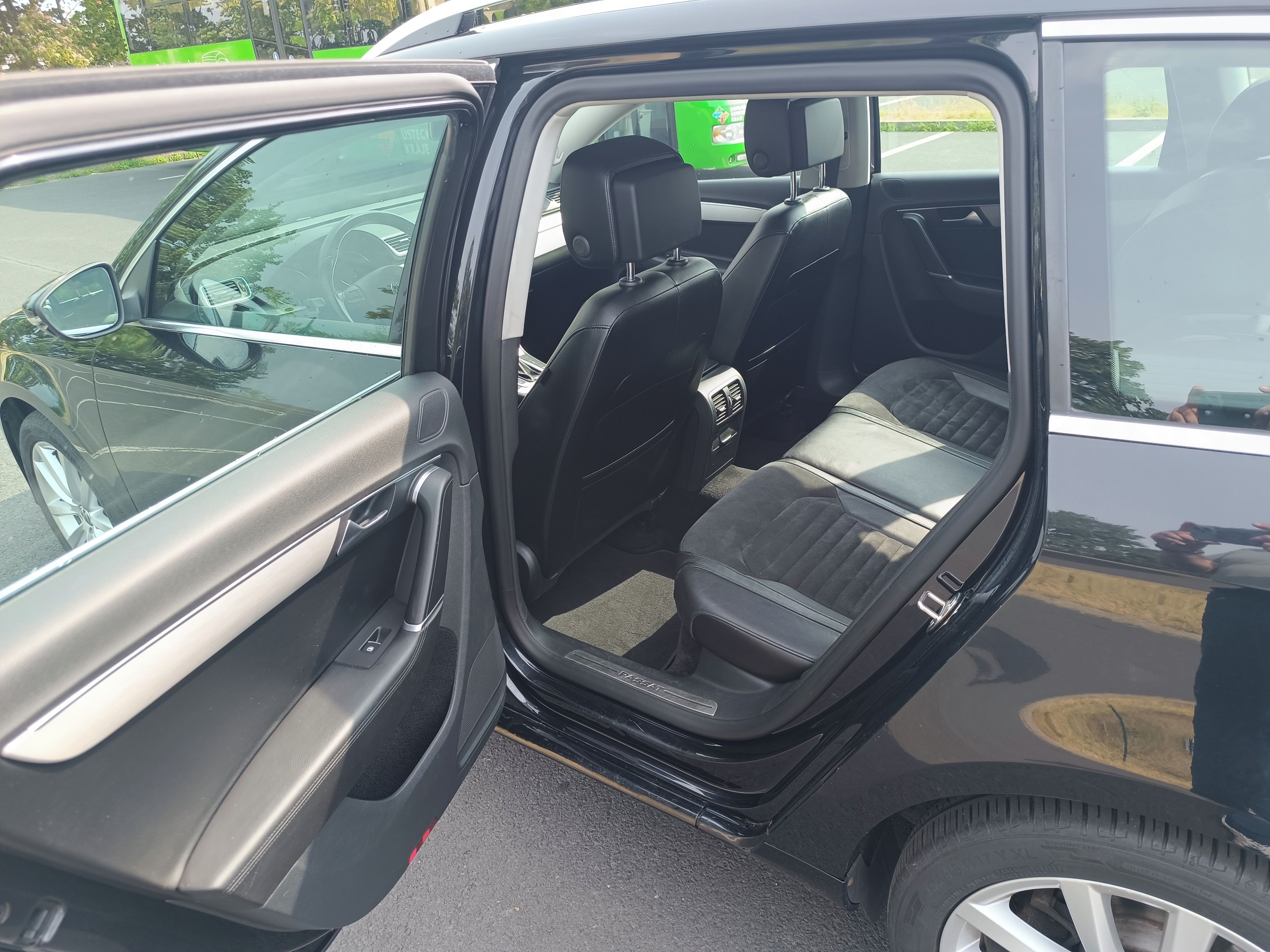 Volkswagen Passat Variant, 2.0 TD DSG 4x4 Highline - fotka 4