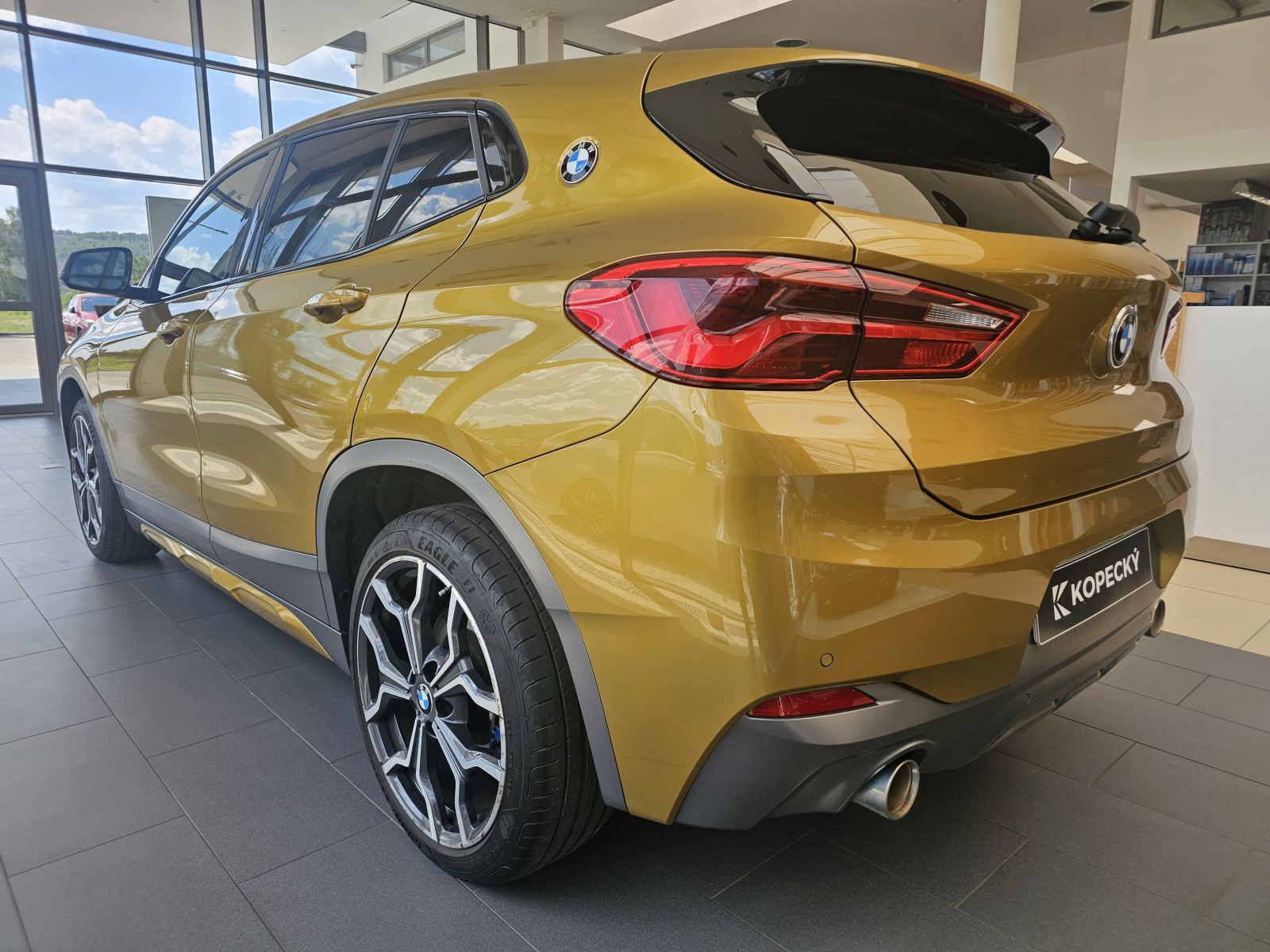 BMW X2, xDrive20i - fotka 4