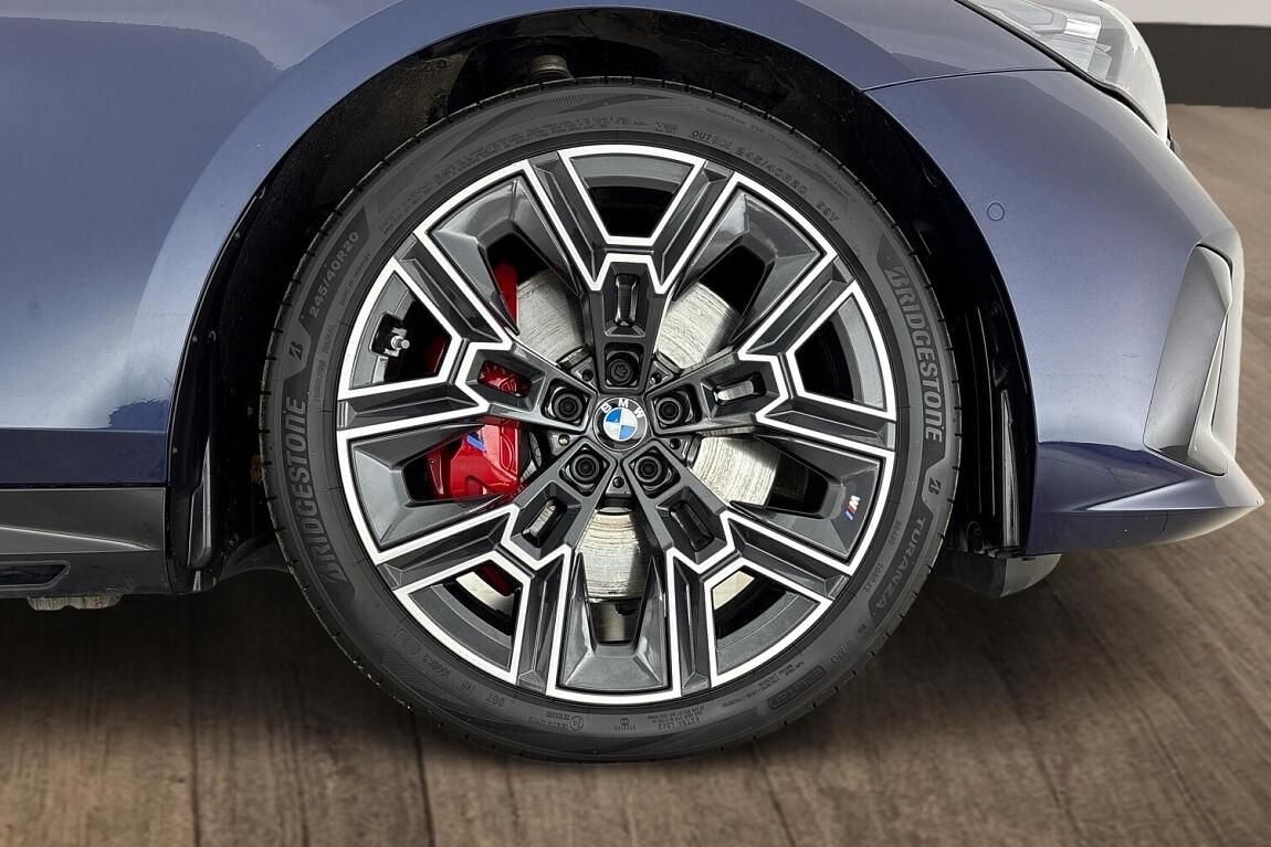 BMW Řada 5, 540d xDrive Touring - fotka 5