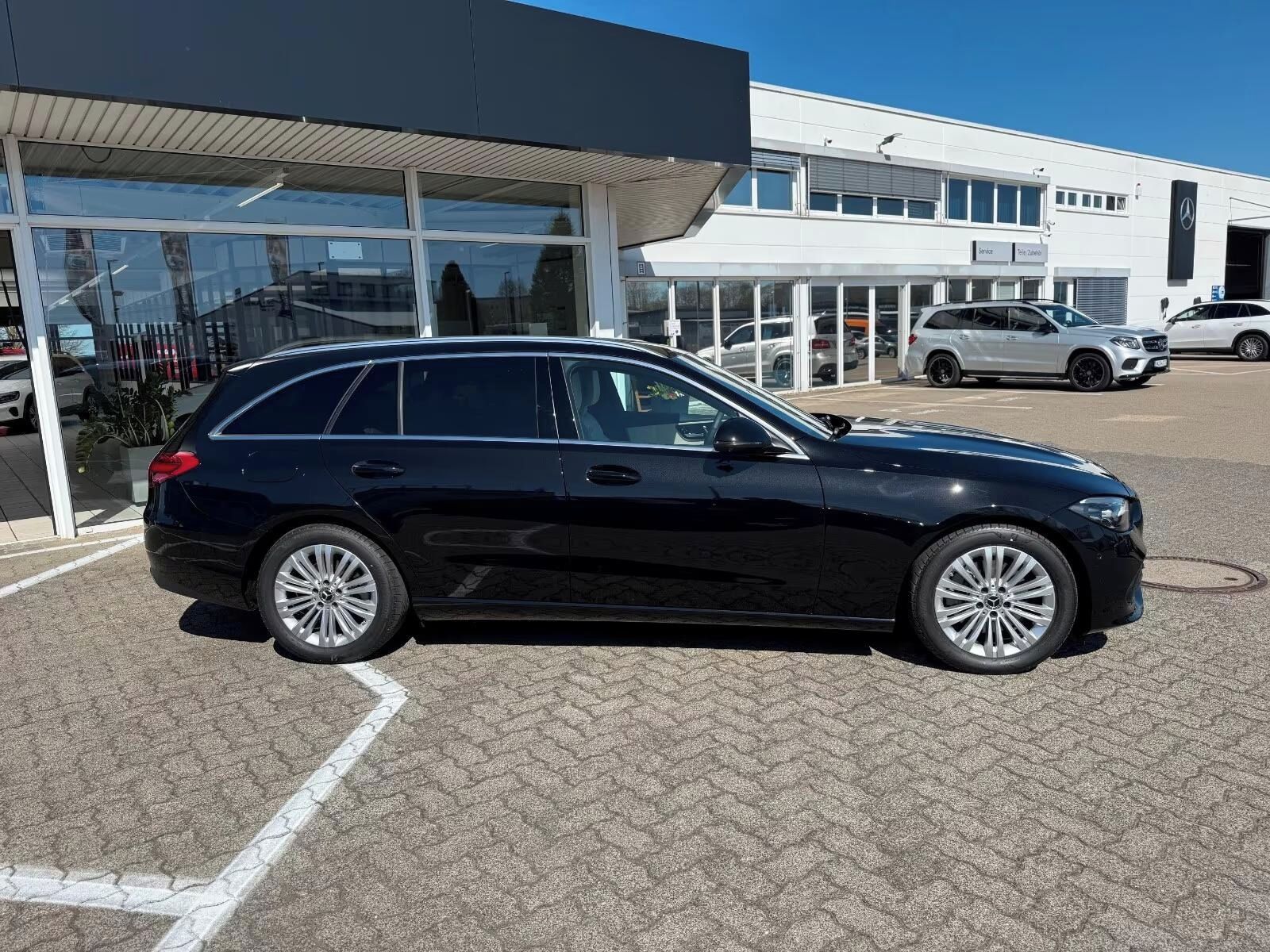 Mercedes-Benz Třídy C, 220 T d 4Matic*360°*Kůže*Navi* - fotka 6