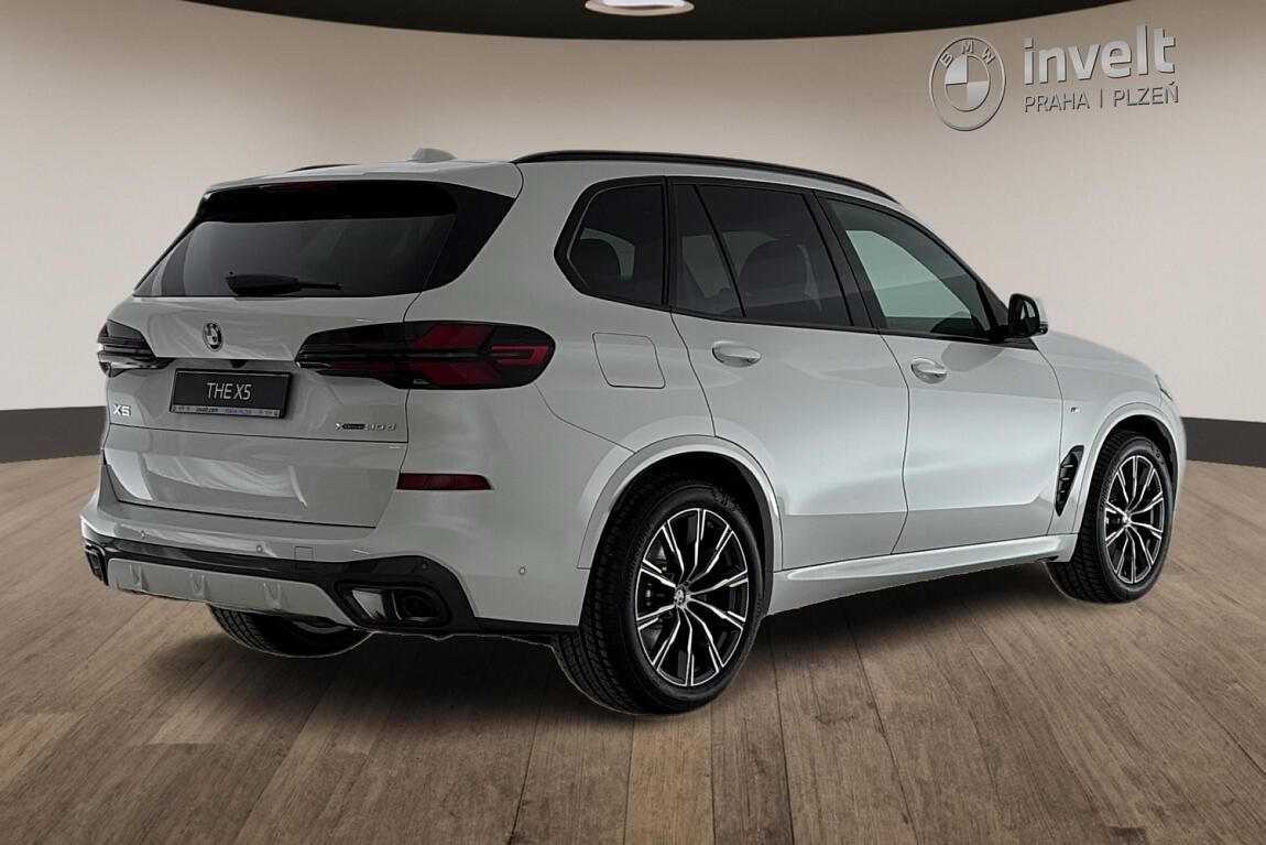 BMW X5, xDrive30d - fotka 3