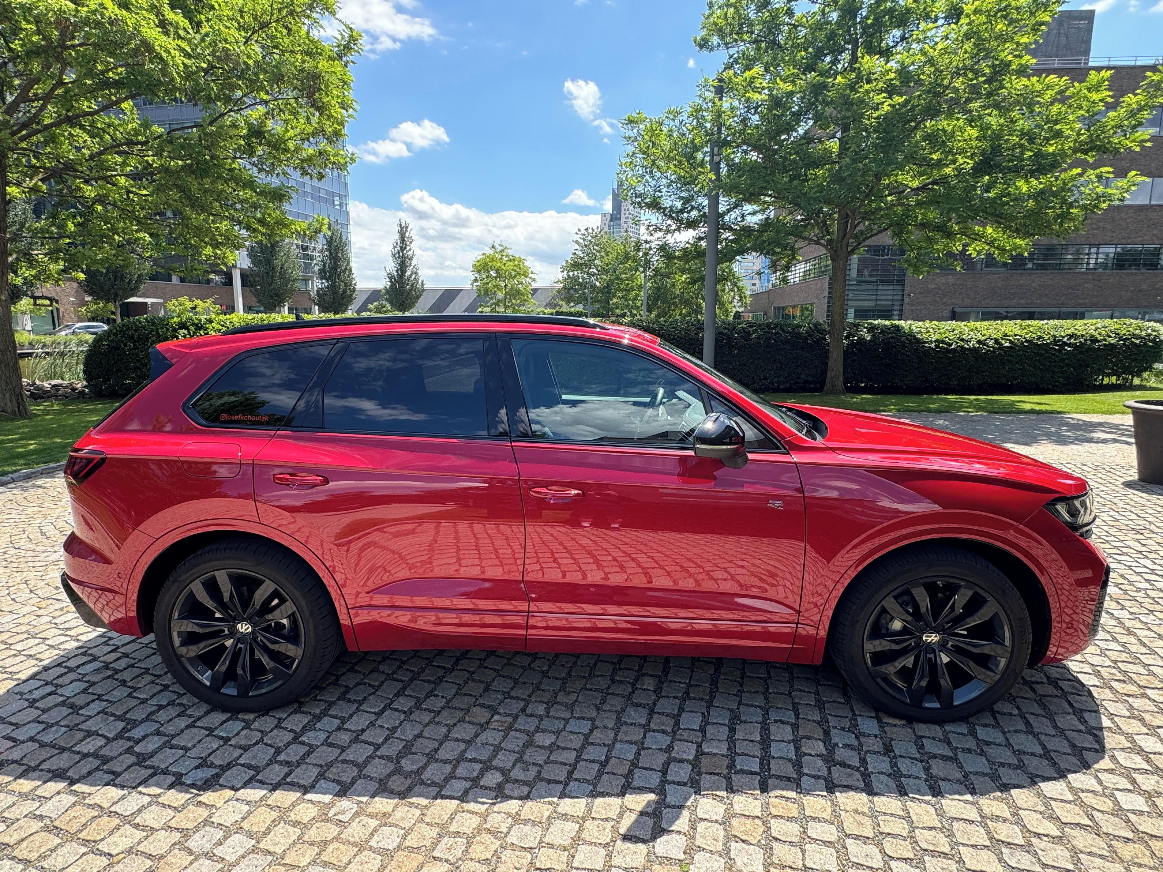 Volkswagen Touareg, 3.0 TDI, tažné,masáže, Webasto - fotka 4