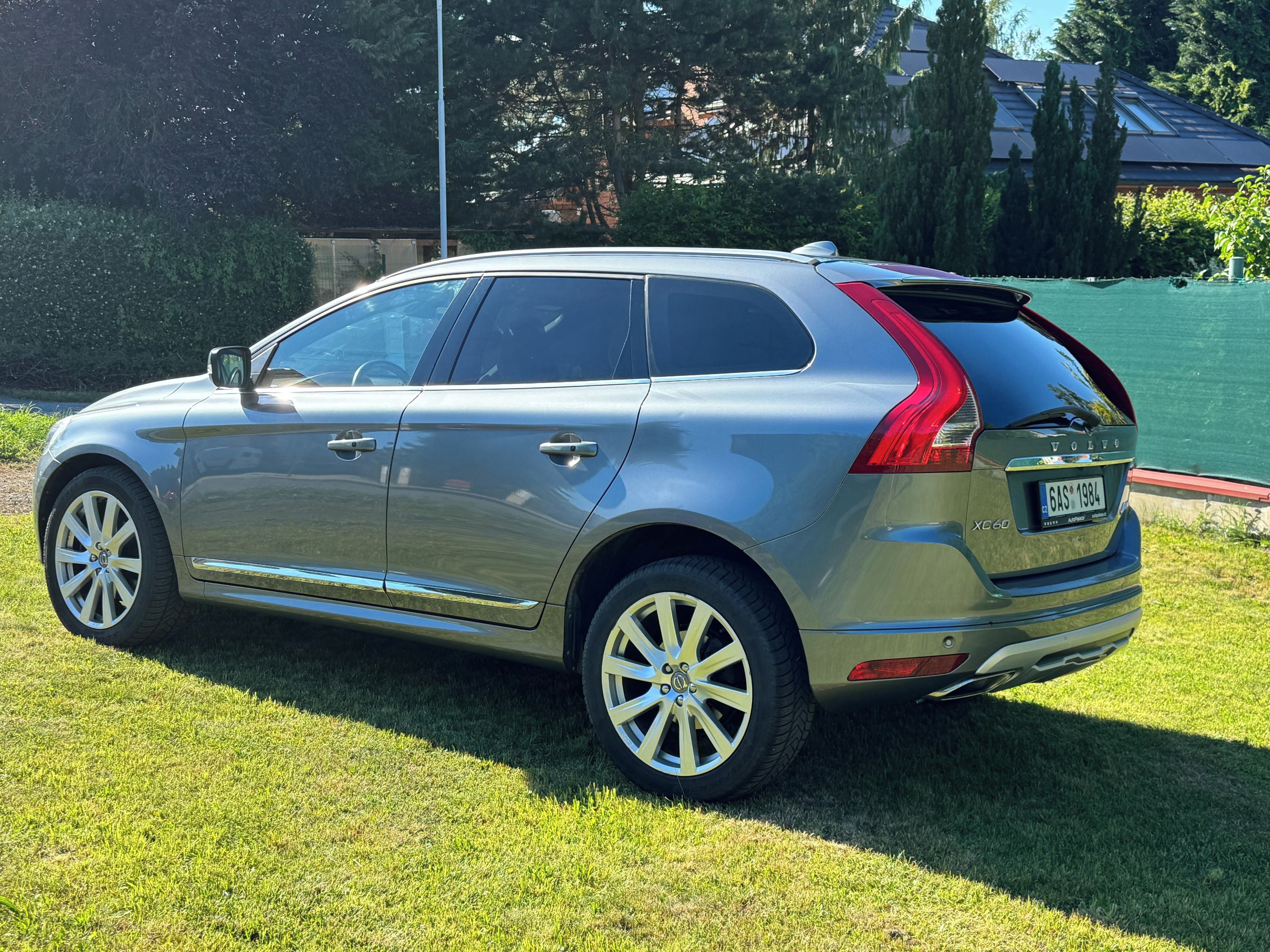 Volvo XC60, Volvo XC60 - Servisováno - fotka 3