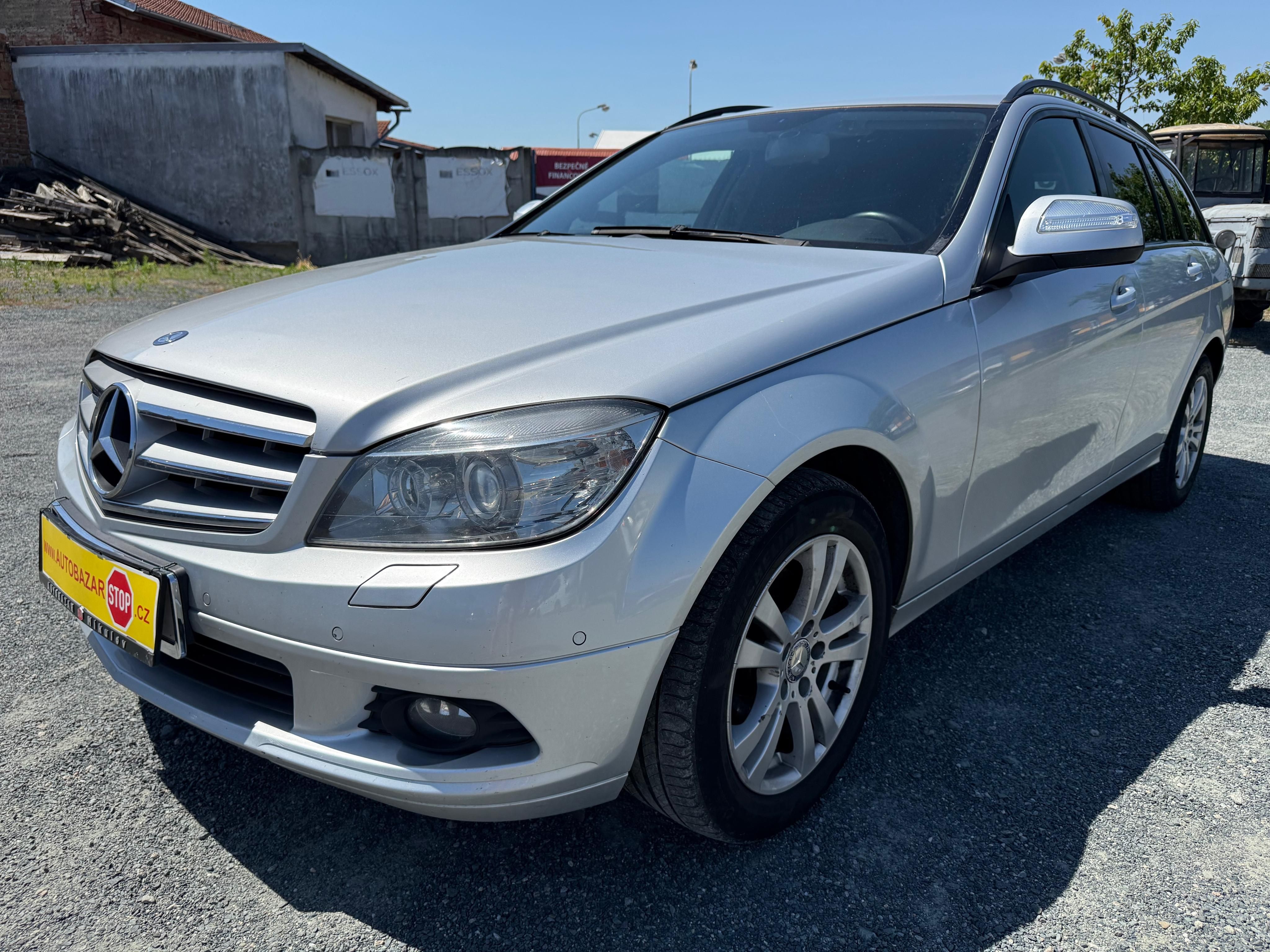 Mercedes-Benz Třídy C, 200 CDI - fotka 3