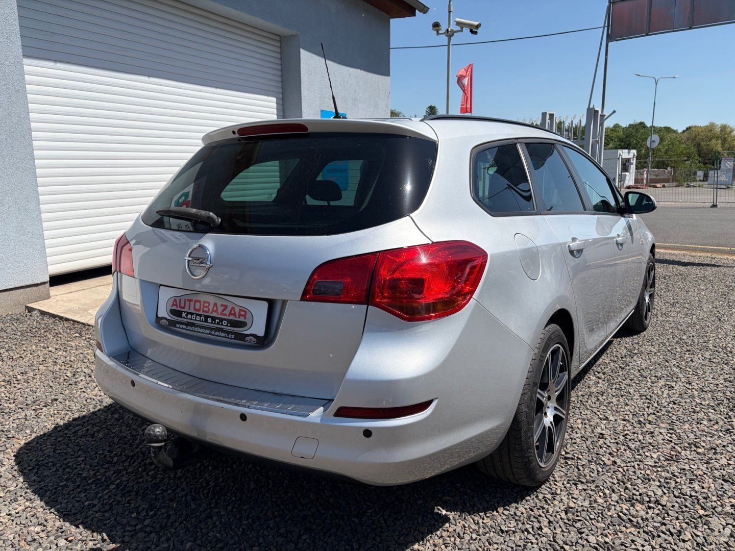 Opel Astra, J KOMBI 1,6 85kW, SERVISKA - fotka 6