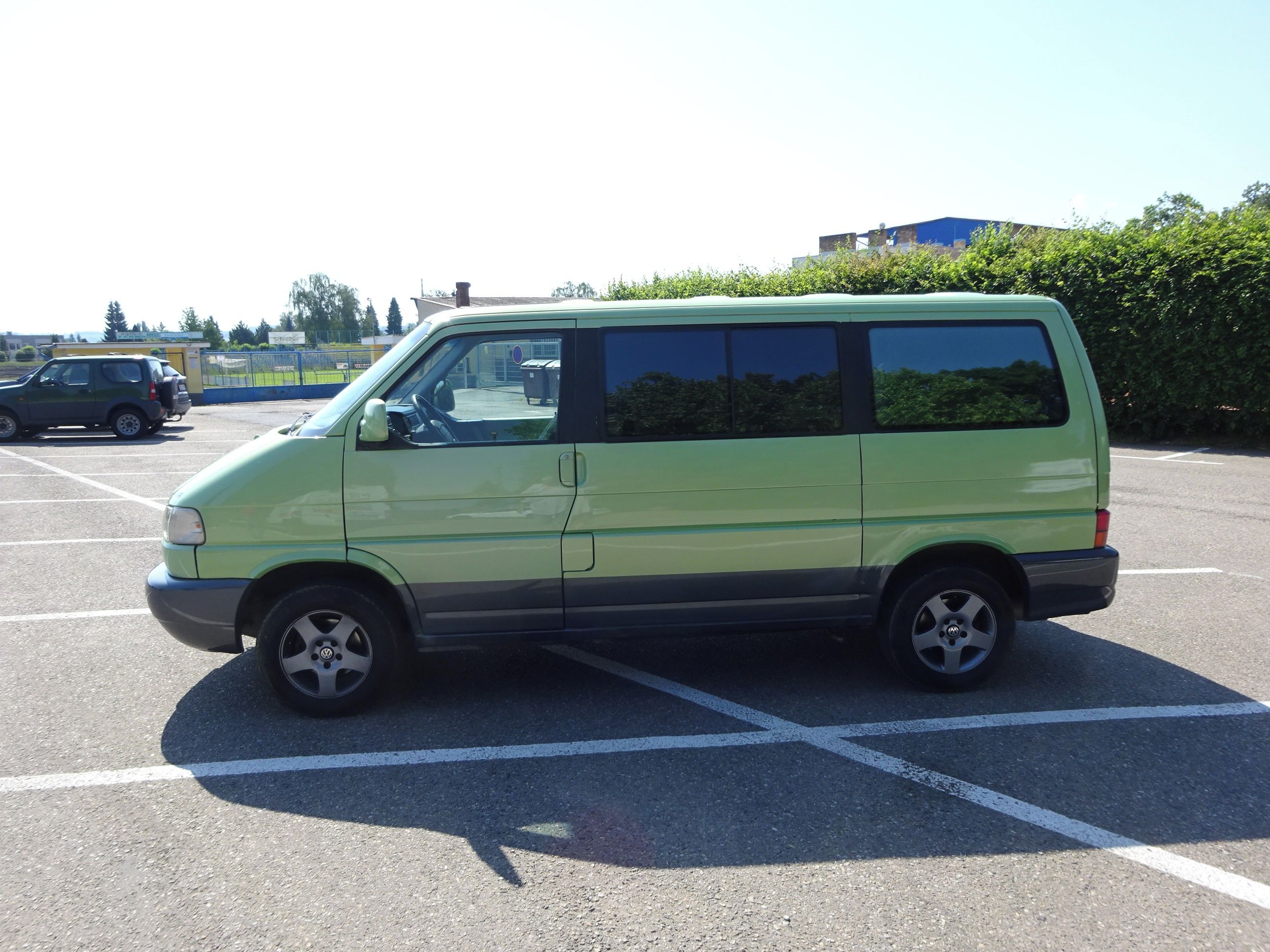 Volkswagen Multivan, 2.5 TDI (75 KW)  7 mist - fotka 2