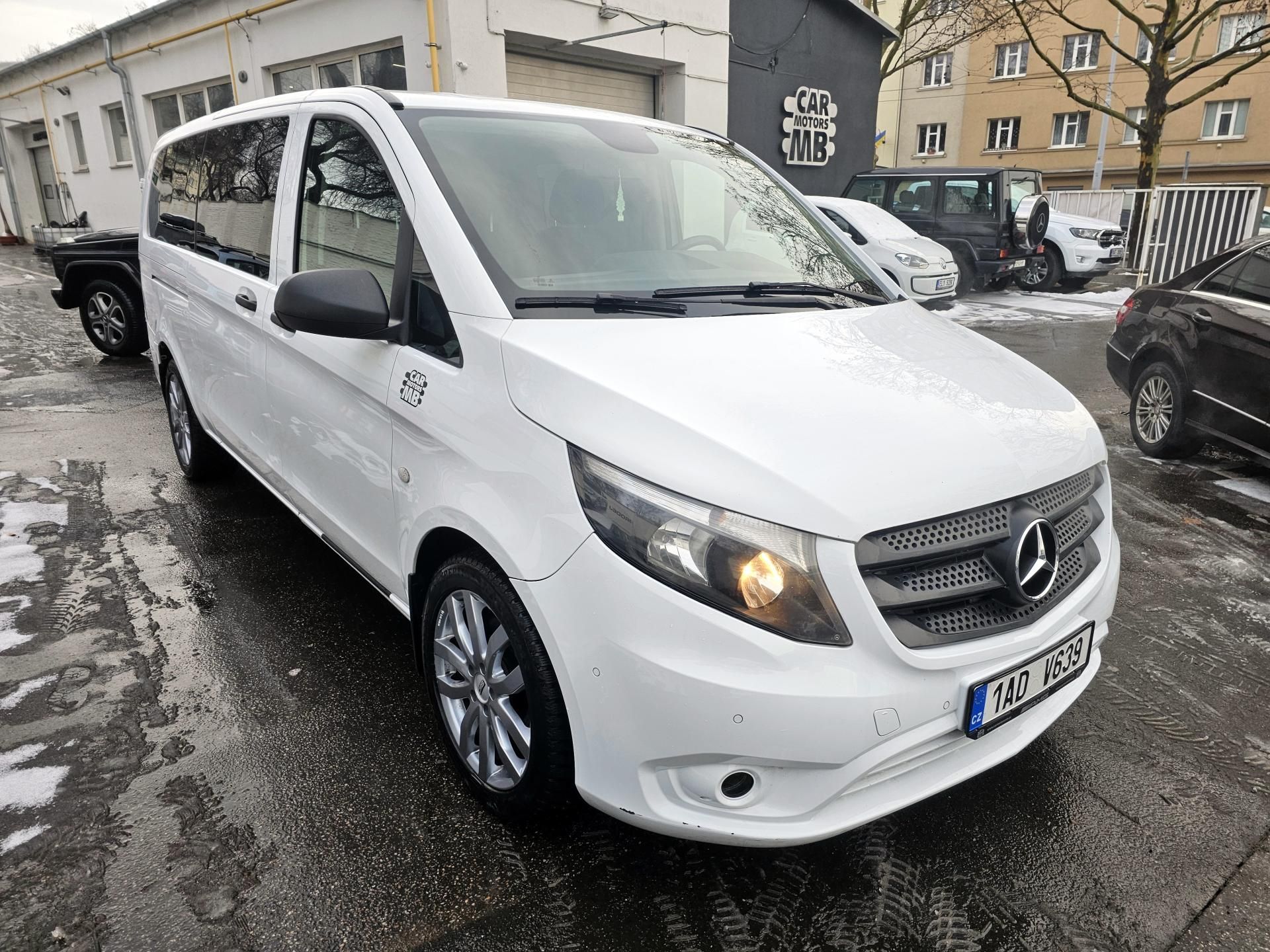 Mercedes-Benz Vito, Tourer 9-míst 4Matic serv.kn. - fotka 4