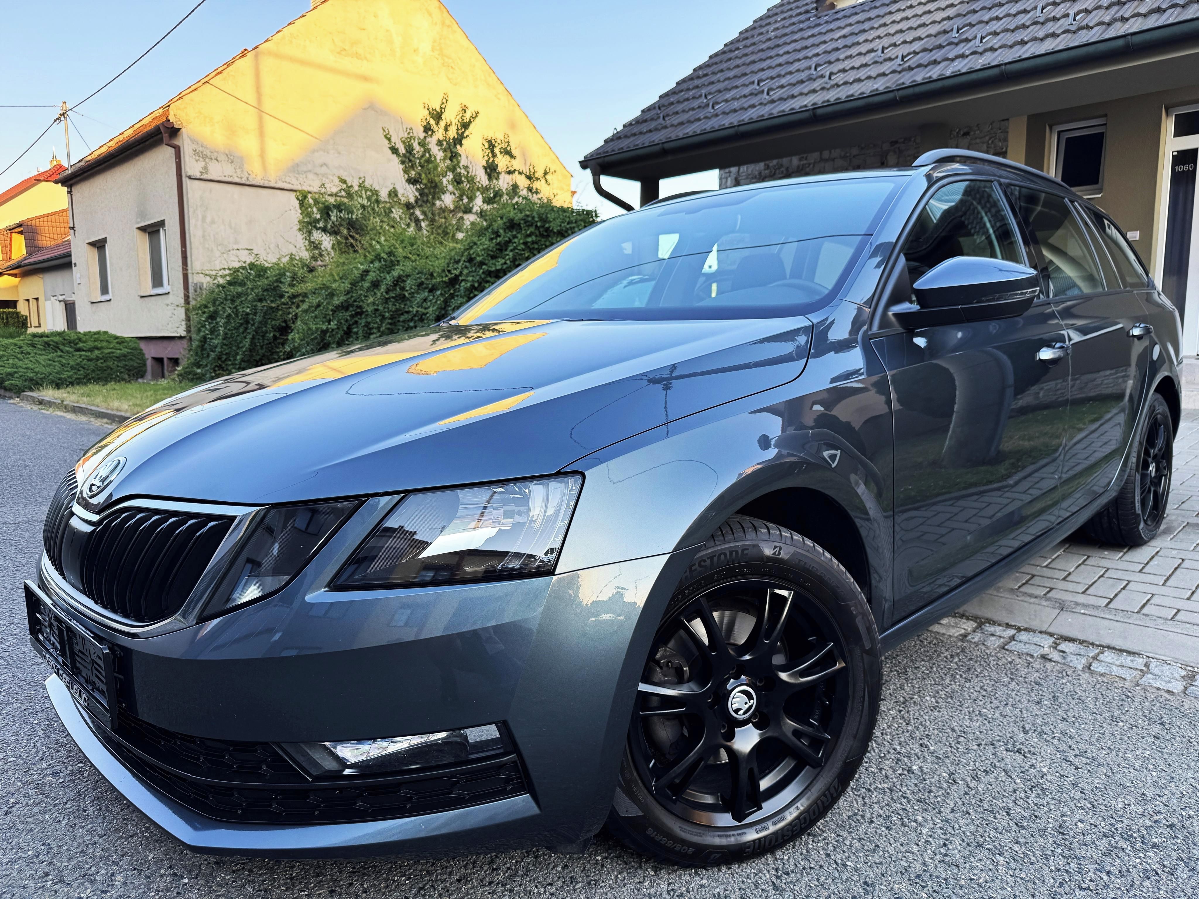 Škoda Octavia, 1.0TSI,FRONT ASSIST,SMART LINK - fotka 2