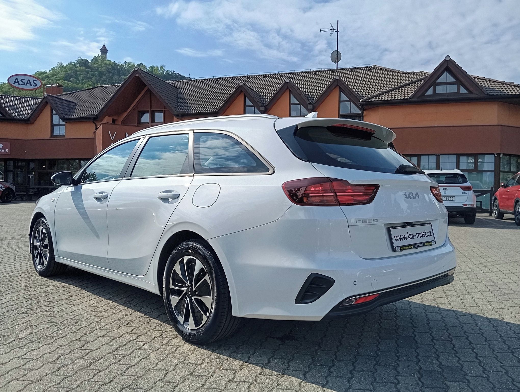Kia Cee´d SW, 1.5 T-GDi SPIN 2025 SLEVA - fotka 6