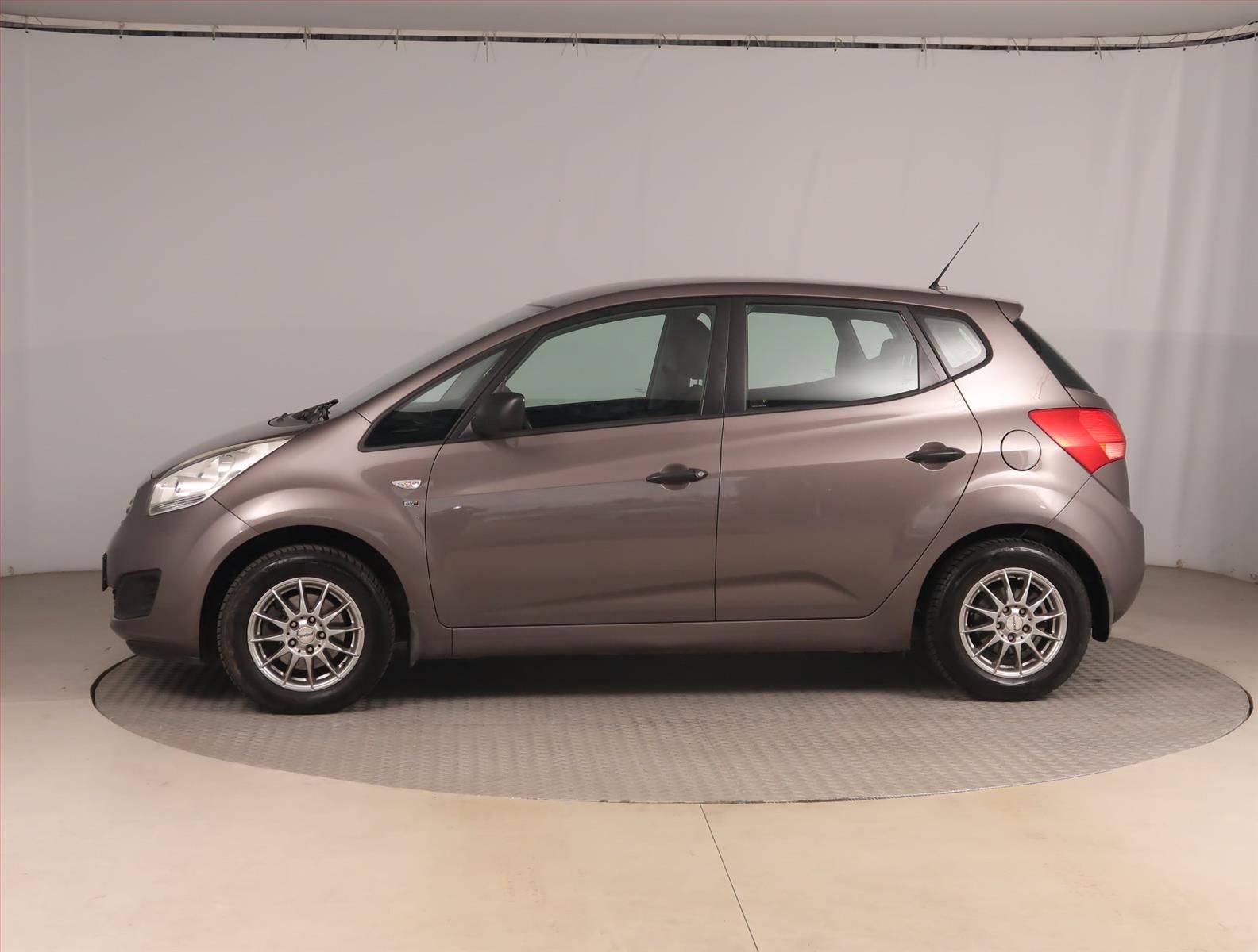 Kia Venga, 1.4 CVVT - fotka 3