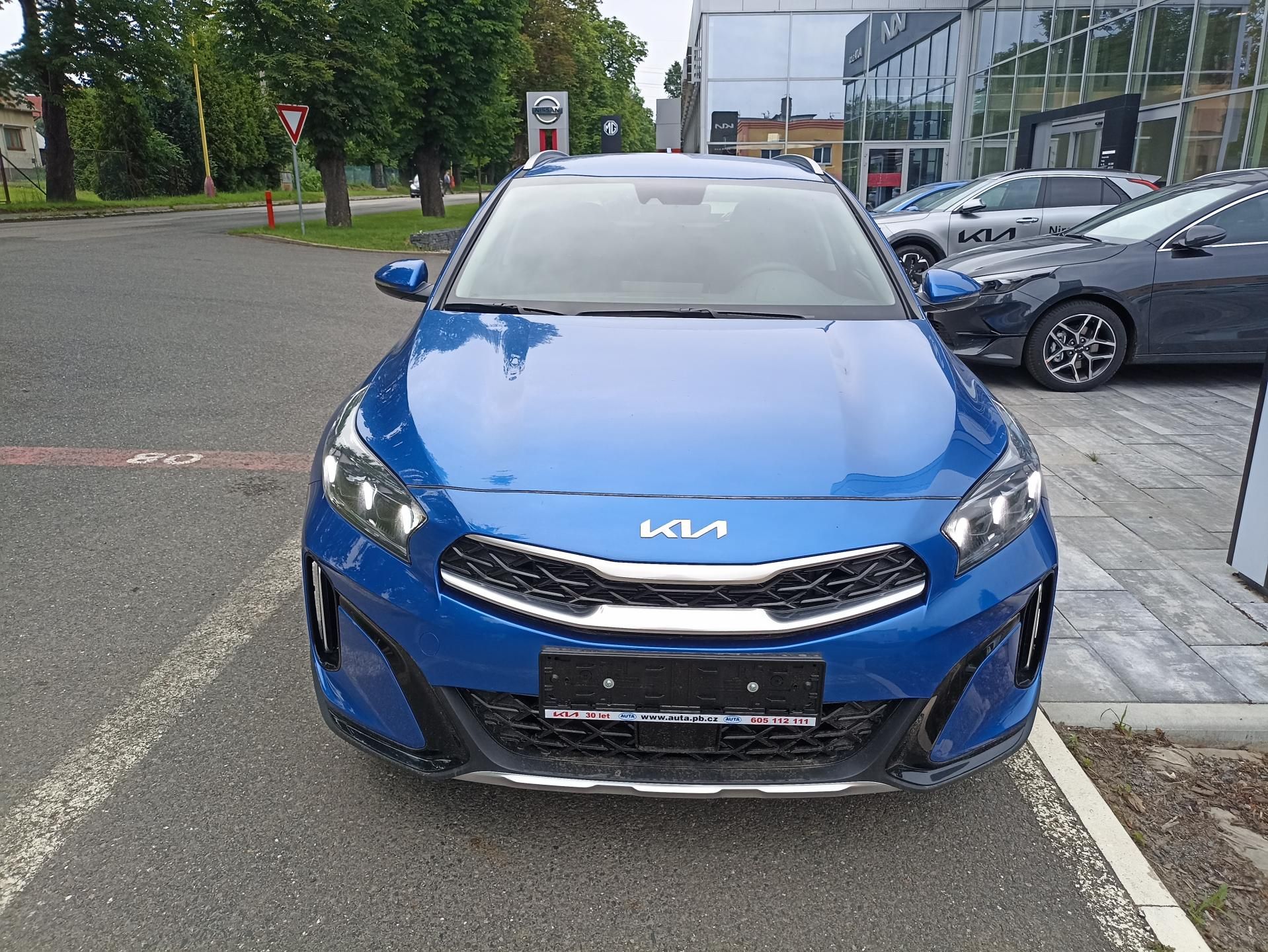Kia XCee´d, 1.6 T-GDi 7DCT  Exclusive - fotka 2