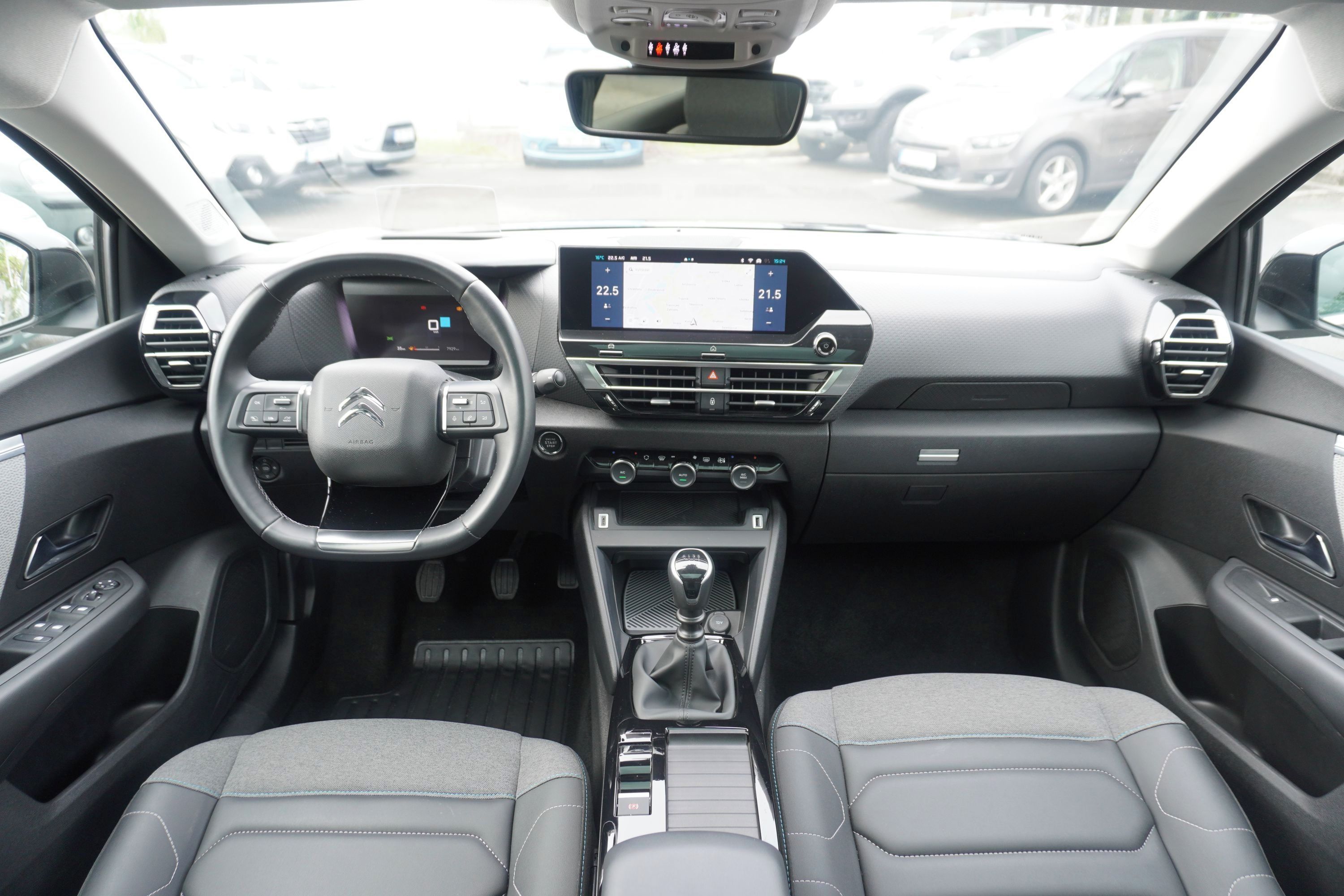 Citroën C4, Shine 1,2PT 130 - fotka 5