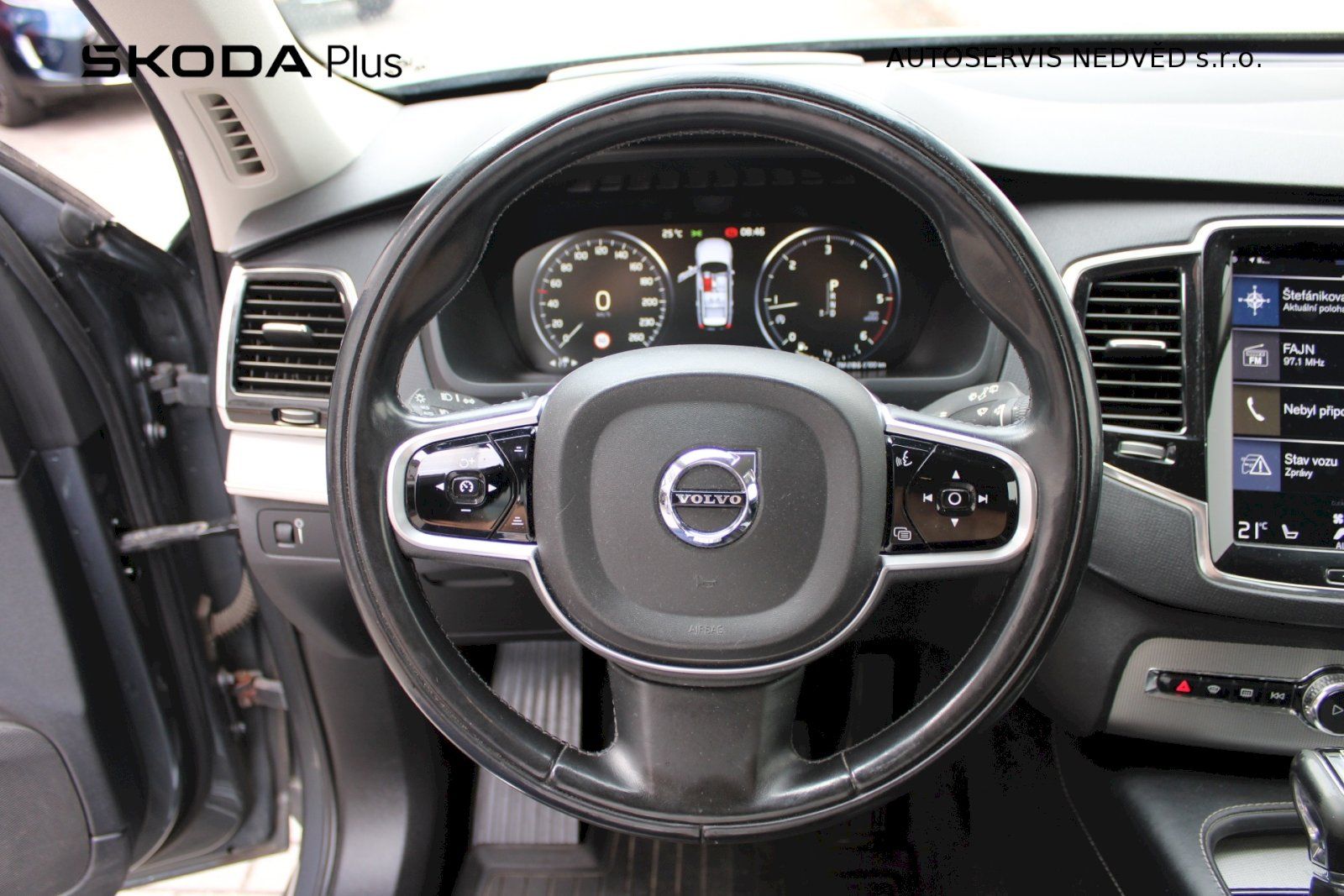 Volvo XC90, 2,0TD/173kW 4x4 , 8 AT Inscrip - fotka 5