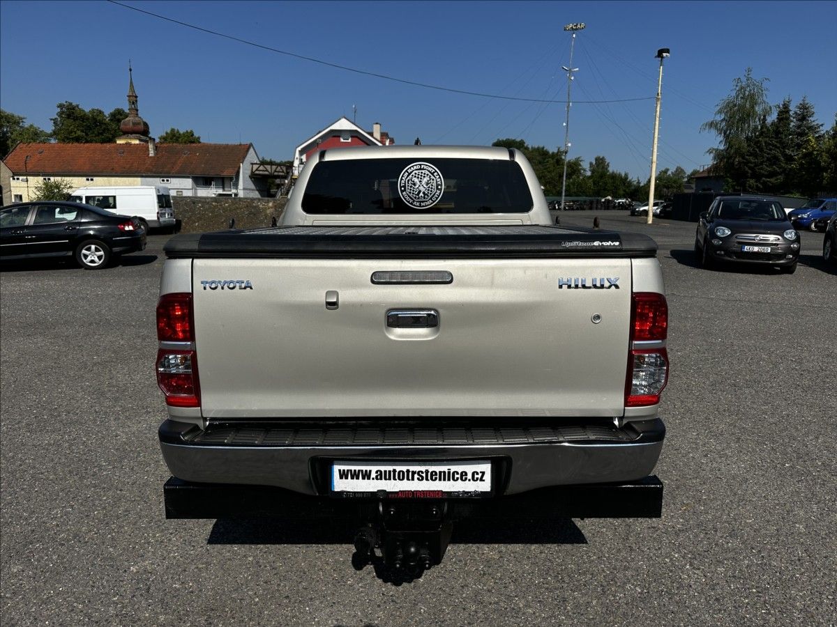 Toyota Hilux, 3,0 D-4D-PO ROZVODECH-PŮVOD ČR - fotka 4