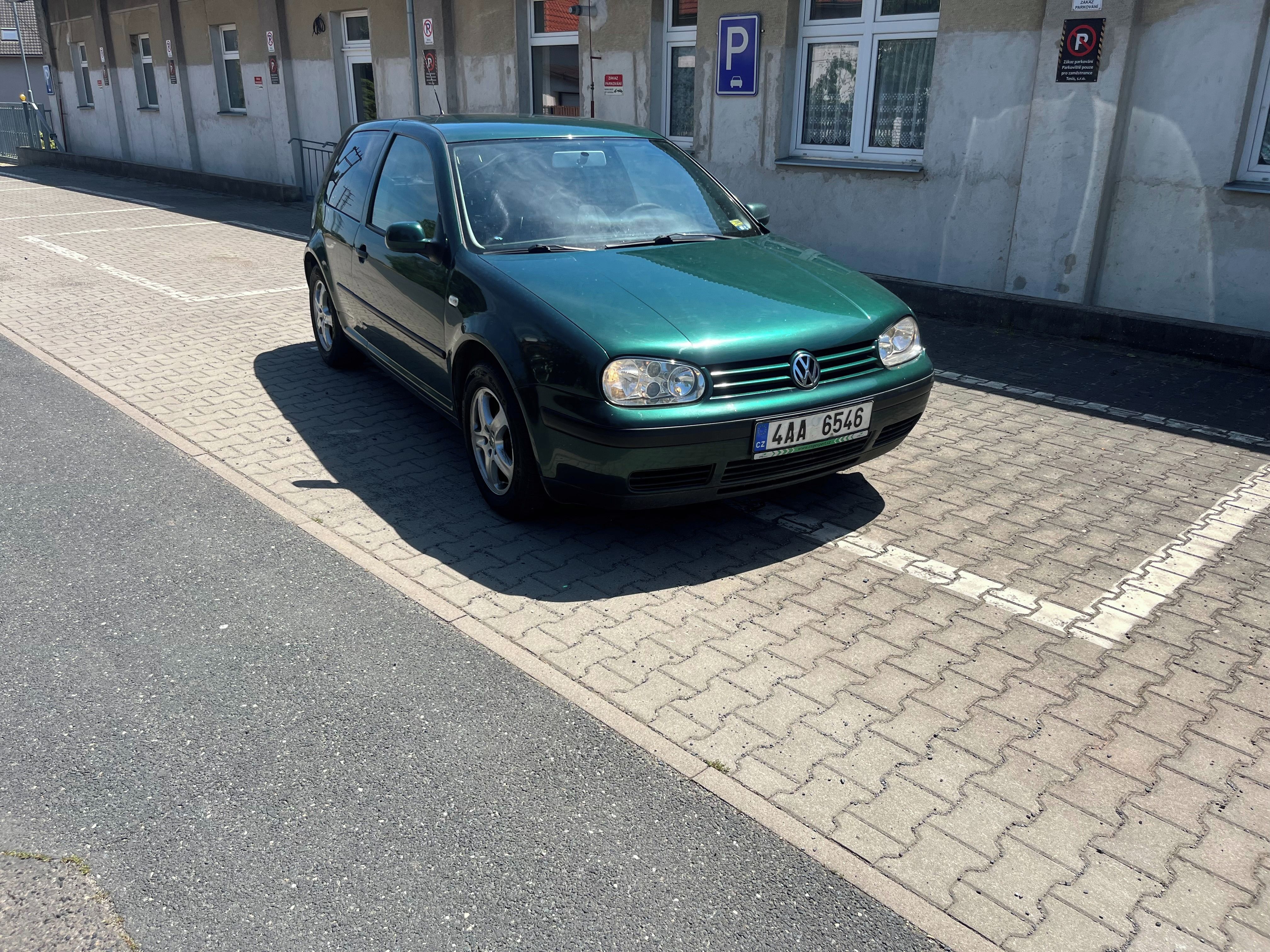 Volkswagen Golf, 1.6  77 kW - fotka 2