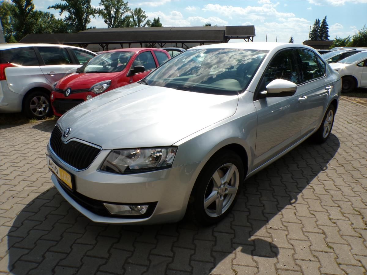 Škoda Octavia, 1,6 TDI  DIGI.KLIMA - fotka 2