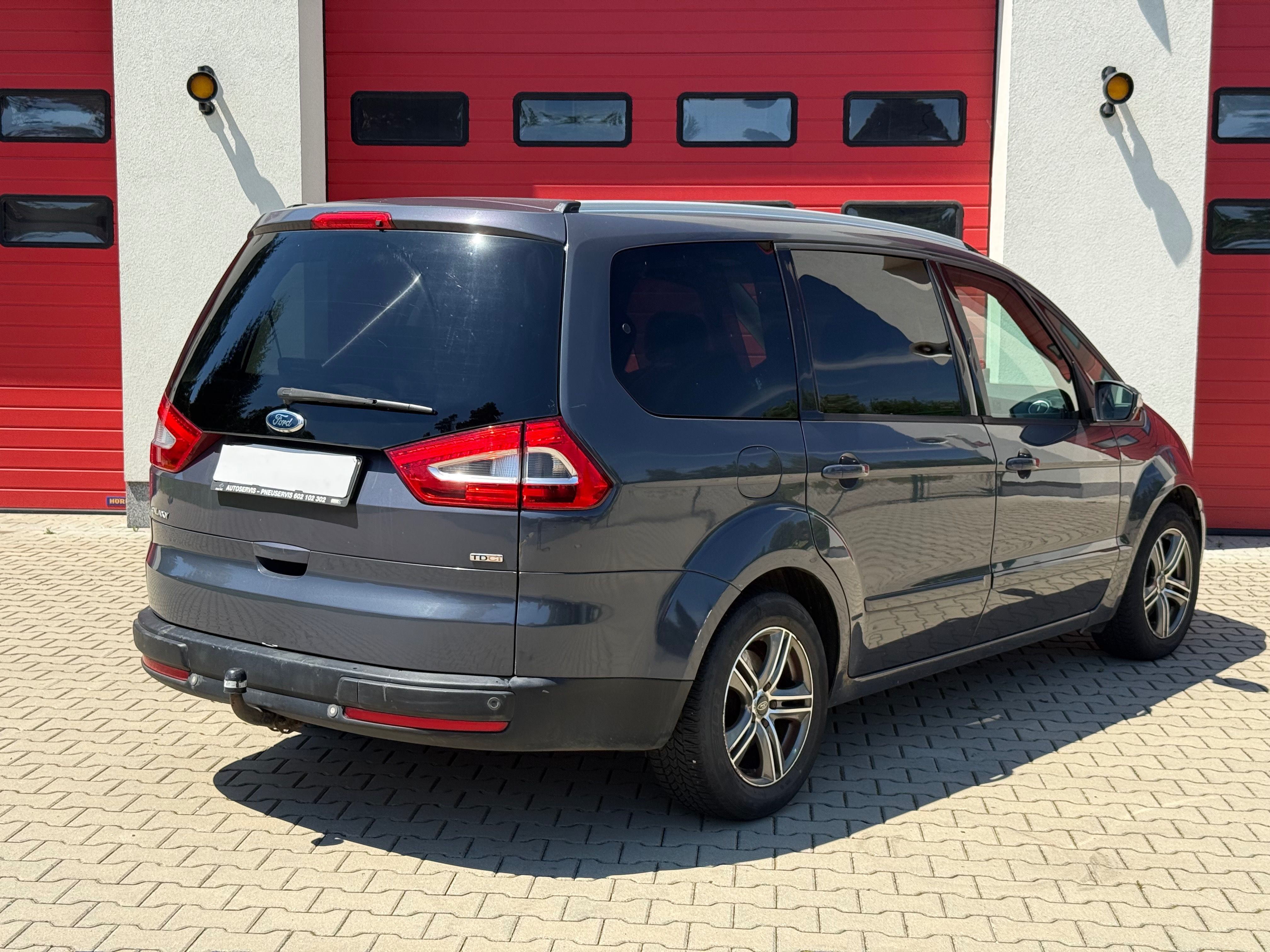Ford Galaxy, 1.9 Tdi 7 místná verze - fotka 4
