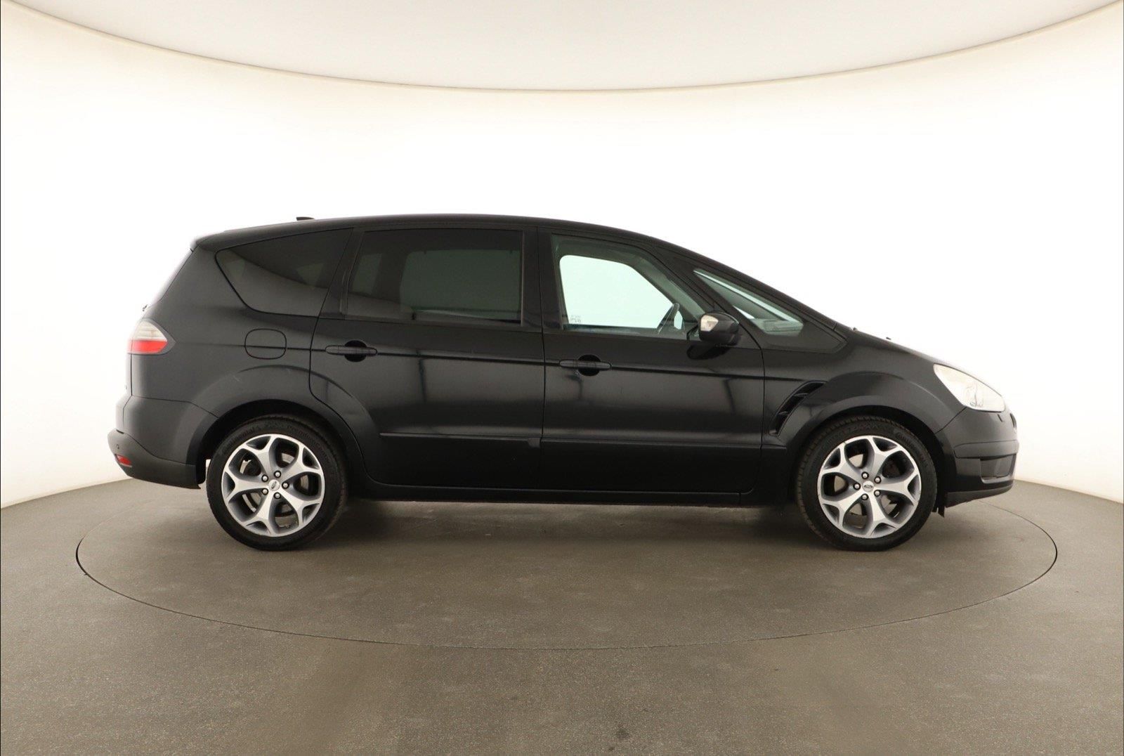 Ford S-MAX, 2.0 TDCi, po STK - fotka 6