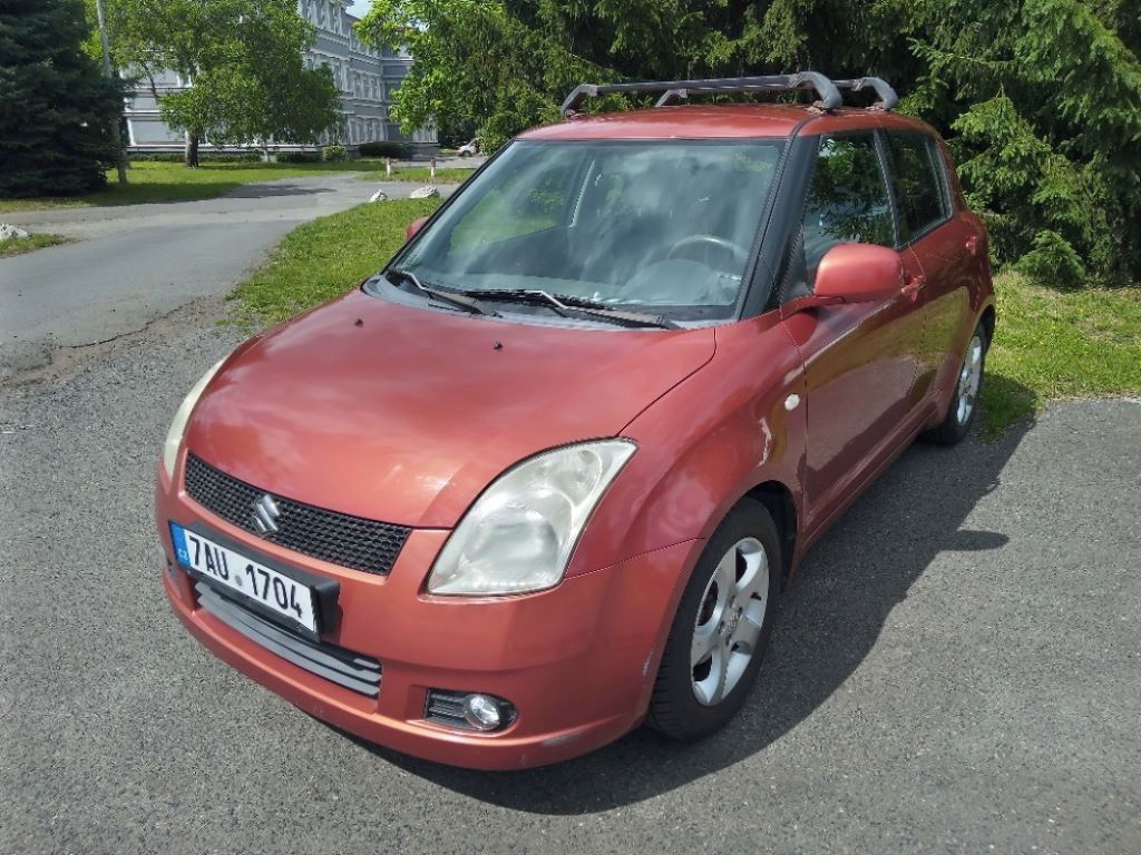 Suzuki Swift, 1,3 GL/AC,68kW,1.MAJITEL,KLIMA