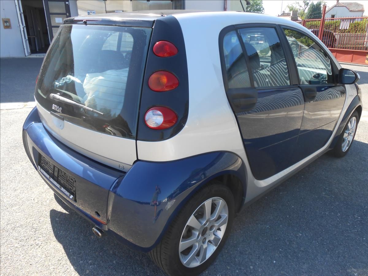 Smart Forfour, 1,3 i 70Kw - fotka 6