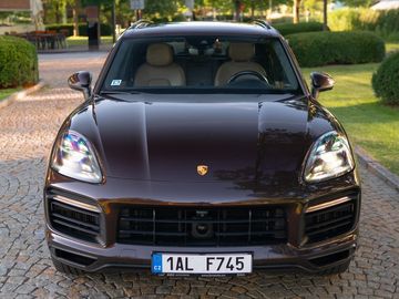 Porsche Cayenne S model 2019