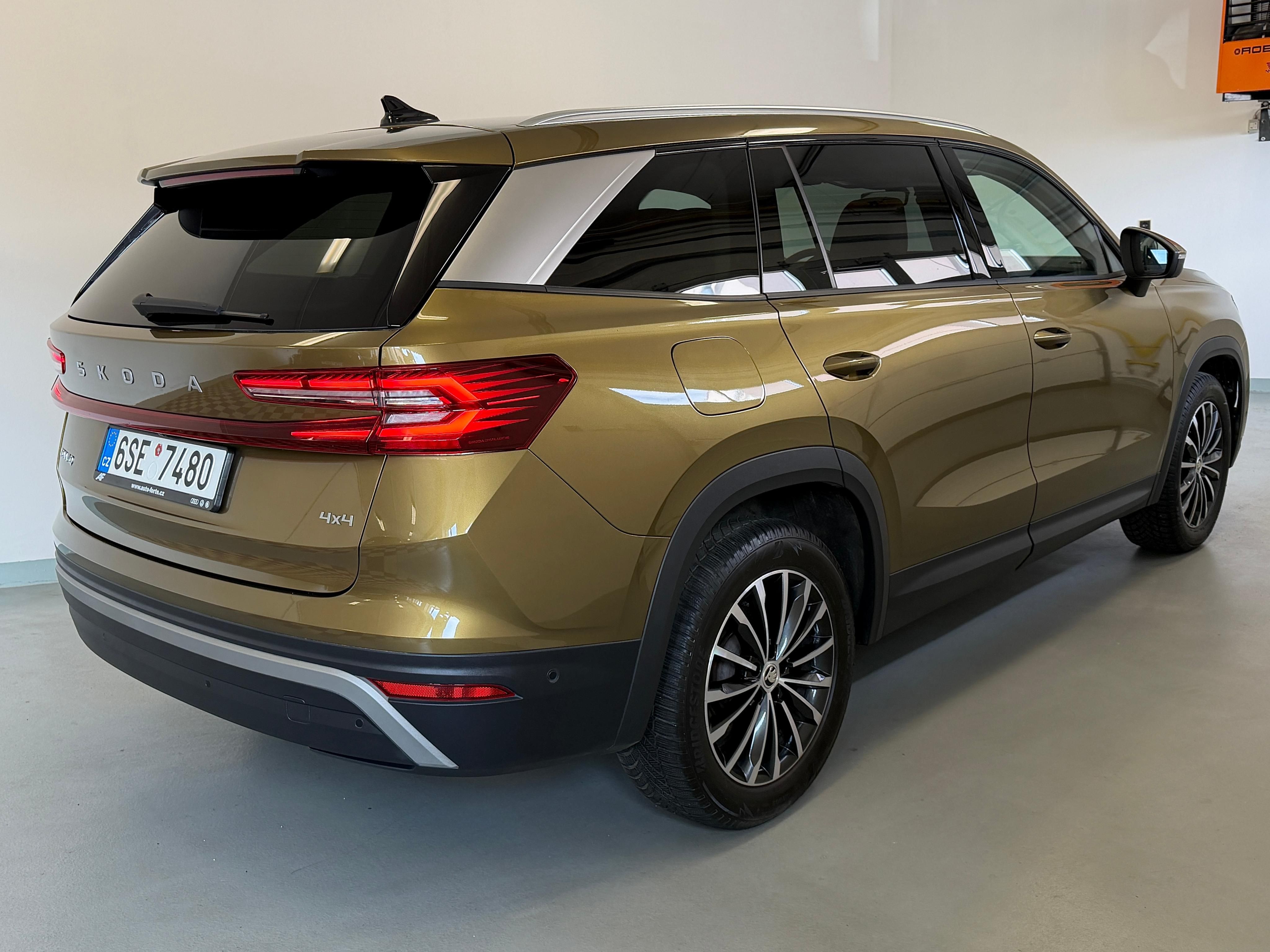 Škoda Kodiaq, 2.0 TDI DSG 4x4 Exclusive PANO - fotka 5