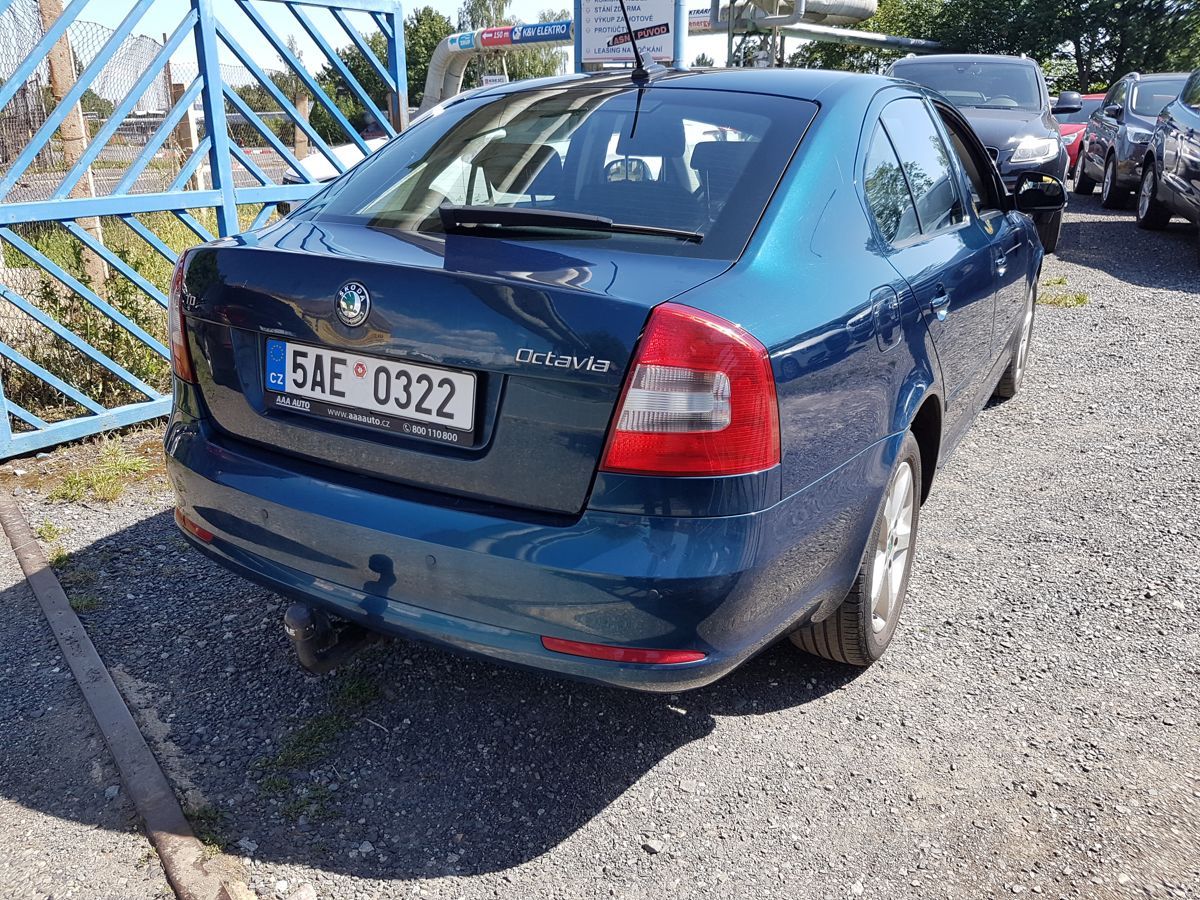 Škoda Octavia, 1.6TDi 77KW NAVI - fotka 6