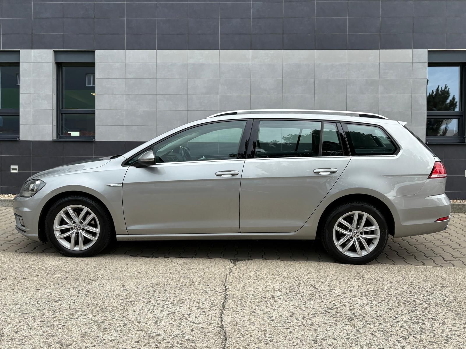 Volkswagen Golf Variant, 1.4TGI 81 kW Highline ČR,1.MAJ - fotka 2