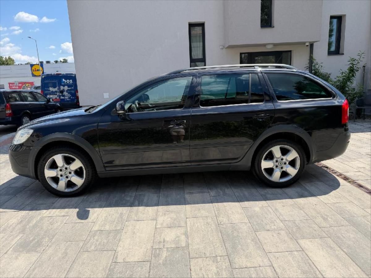 Škoda Octavia, 2,0 TDI  103 kw  Scout 4x4 - fotka 3