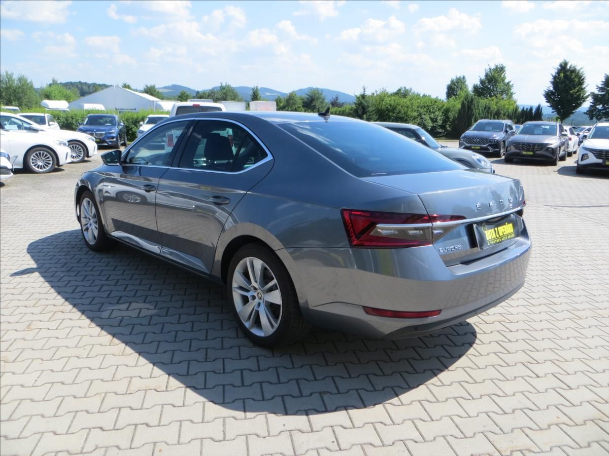 Škoda Superb, 2,0 TSI  DSG Style 140kW Tažné - fotka 5